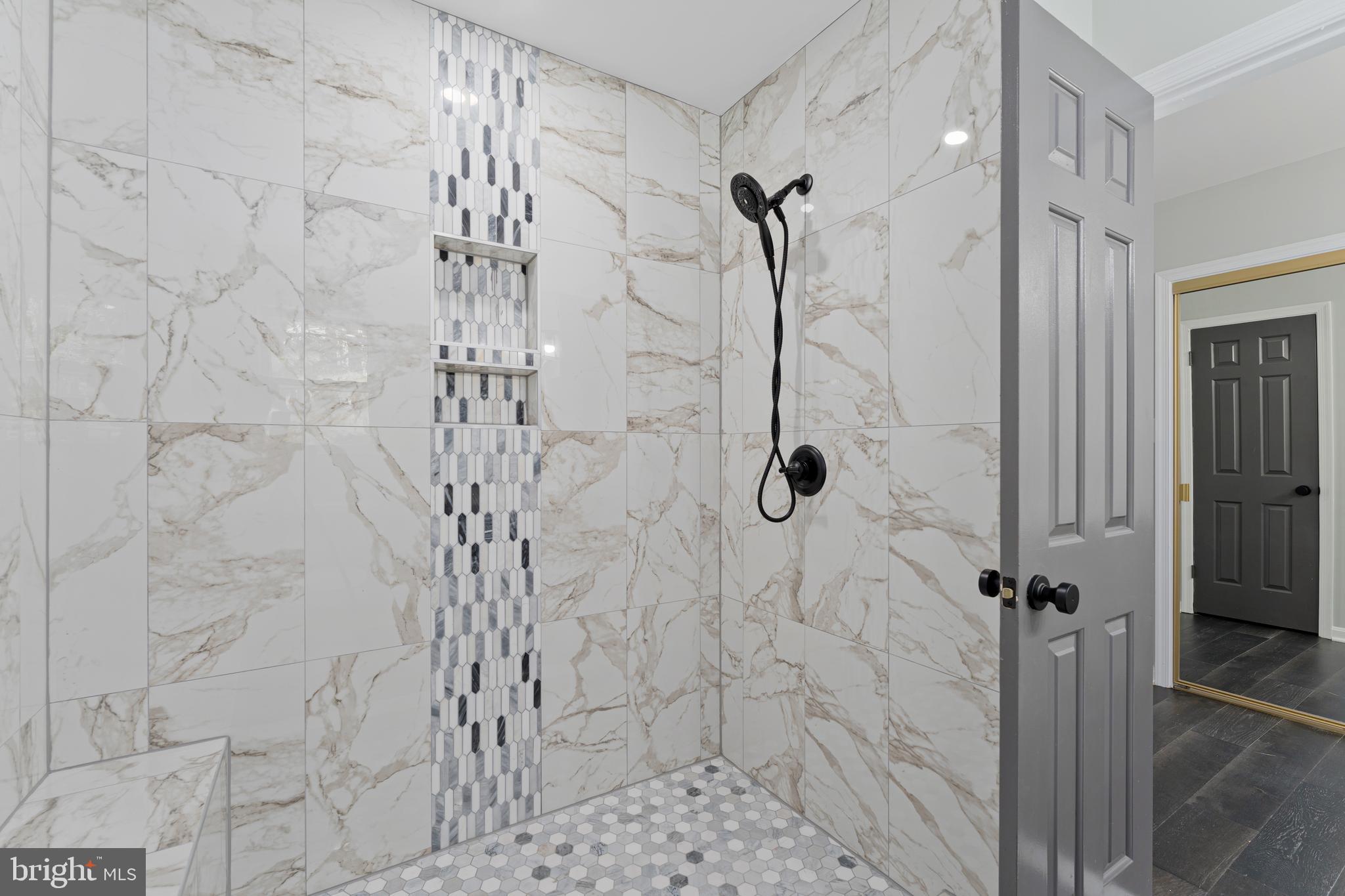 FAIRLAND ACRES - Residential