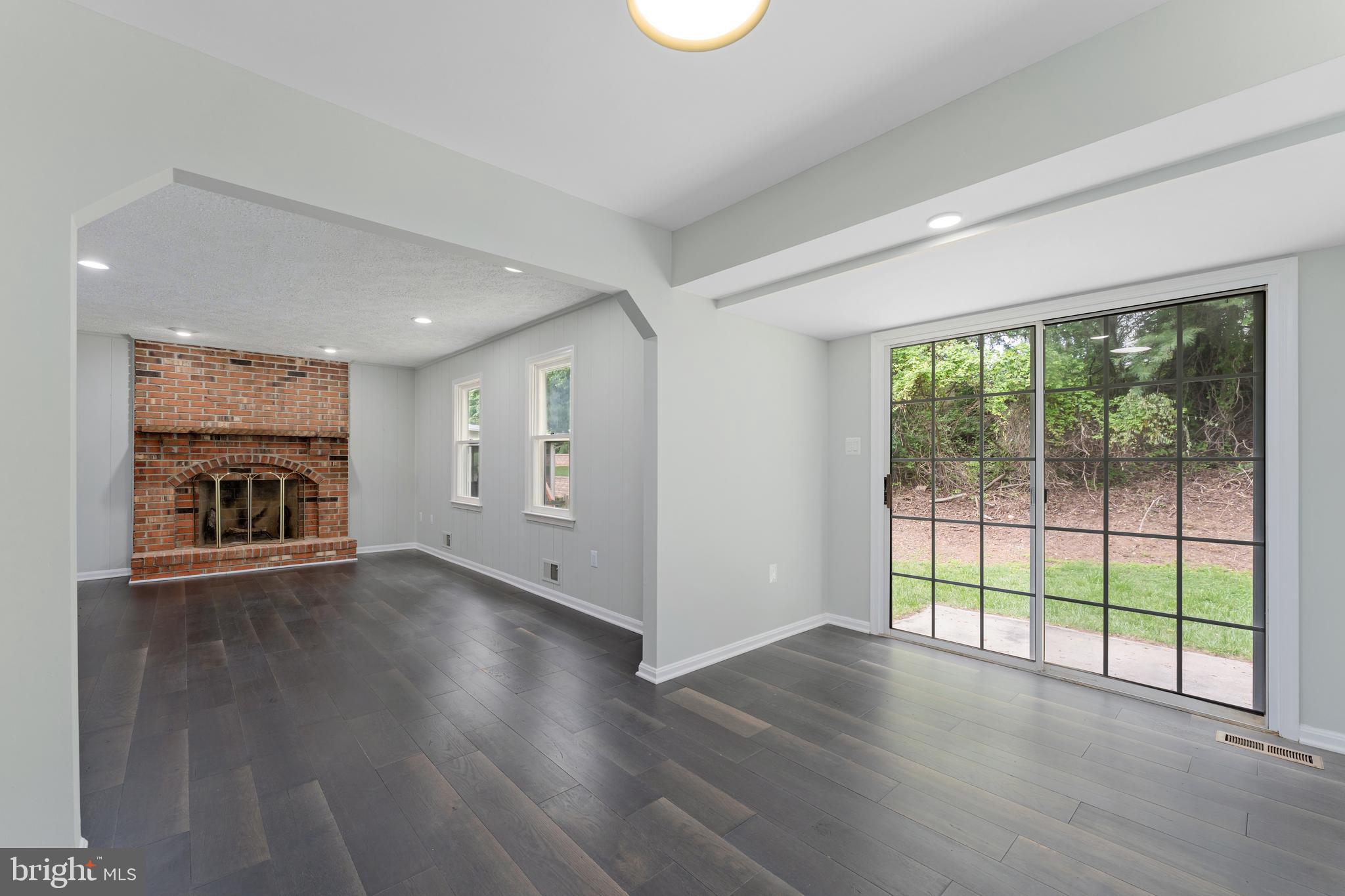 FAIRLAND ACRES - Residential