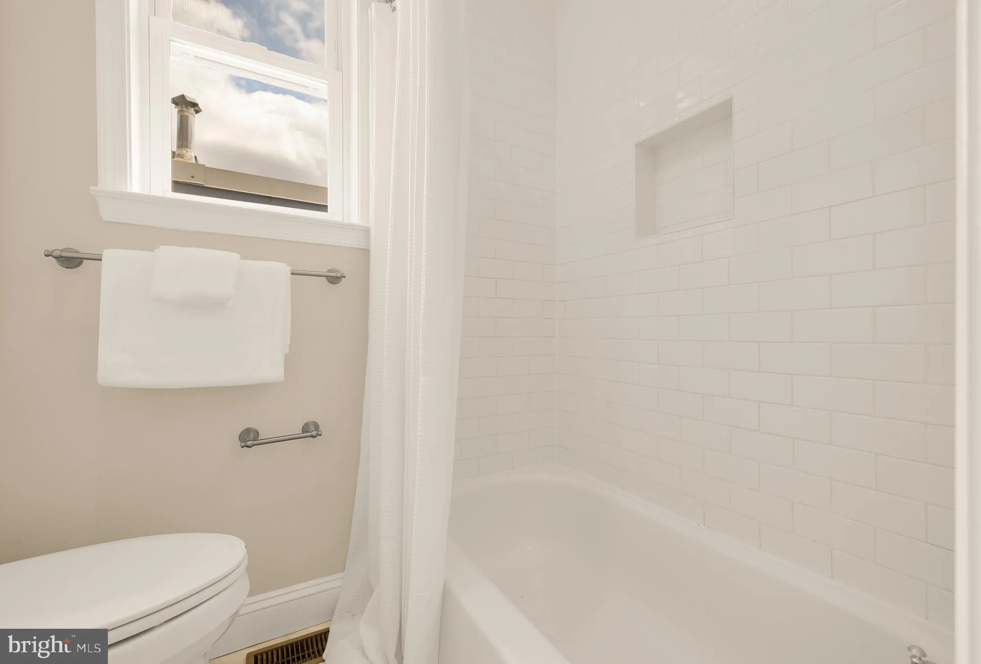 Additional image 69 of 647 A Street SE, Washington, DC 20003