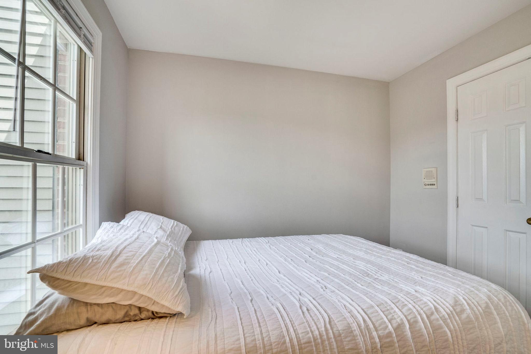 KINGSTOWNE - Residential