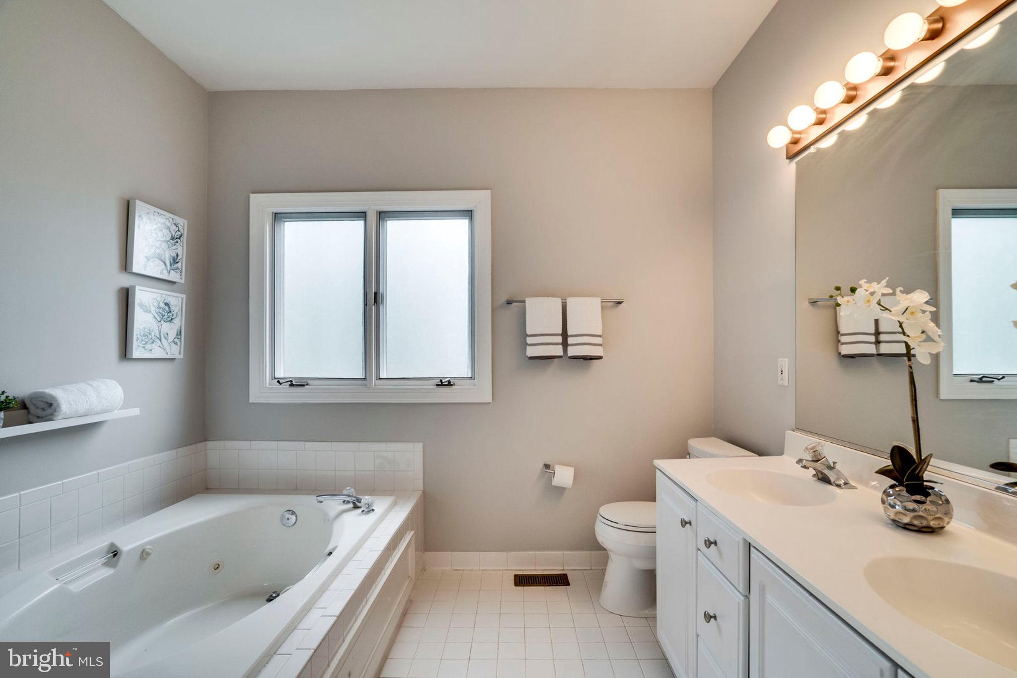 KINGSTOWNE - Residential