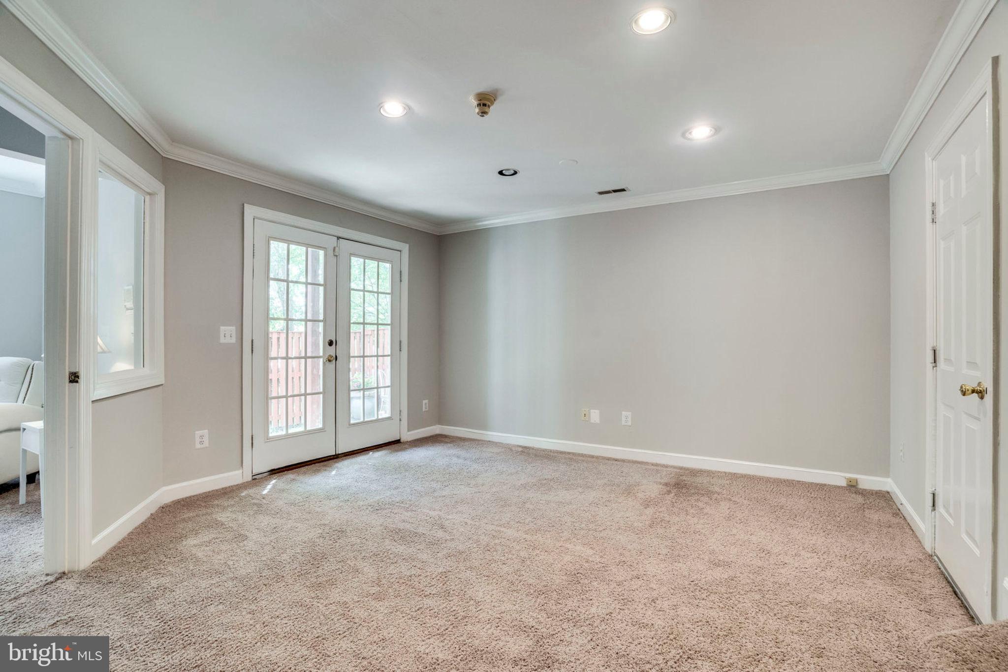 KINGSTOWNE - Residential