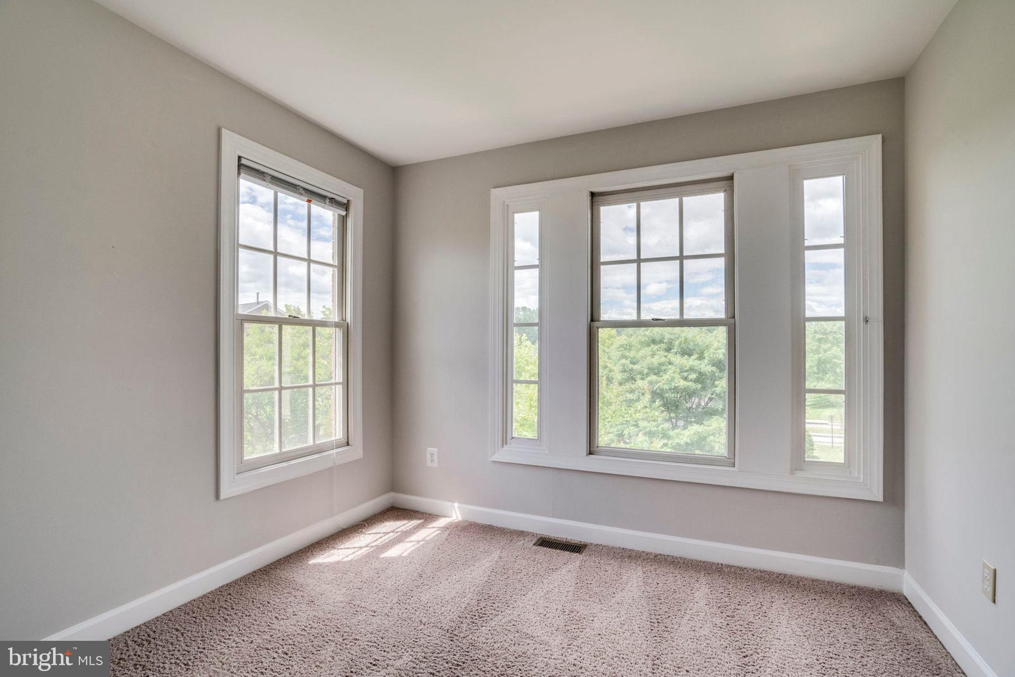 KINGSTOWNE - Residential