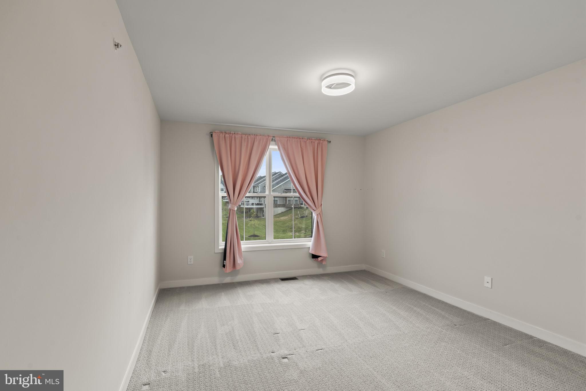 THE RESERVE - Residential