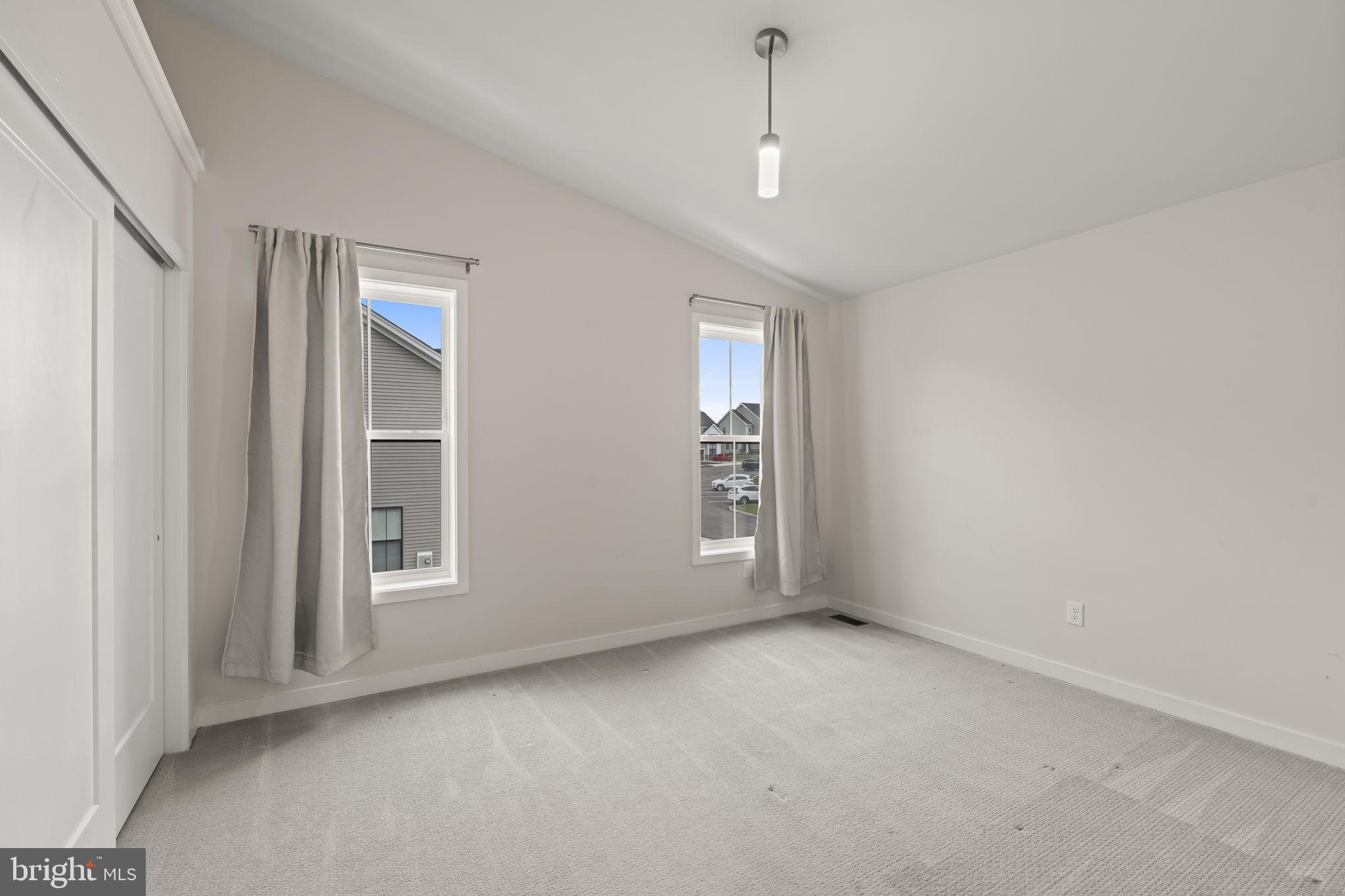 THE RESERVE - Residential