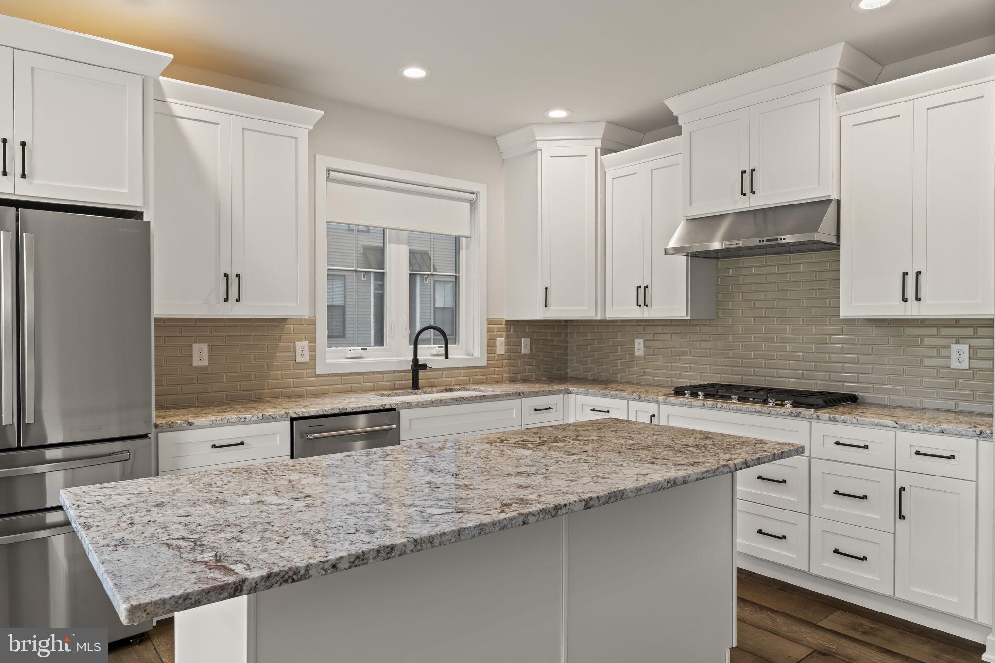 THE RESERVE - Residential