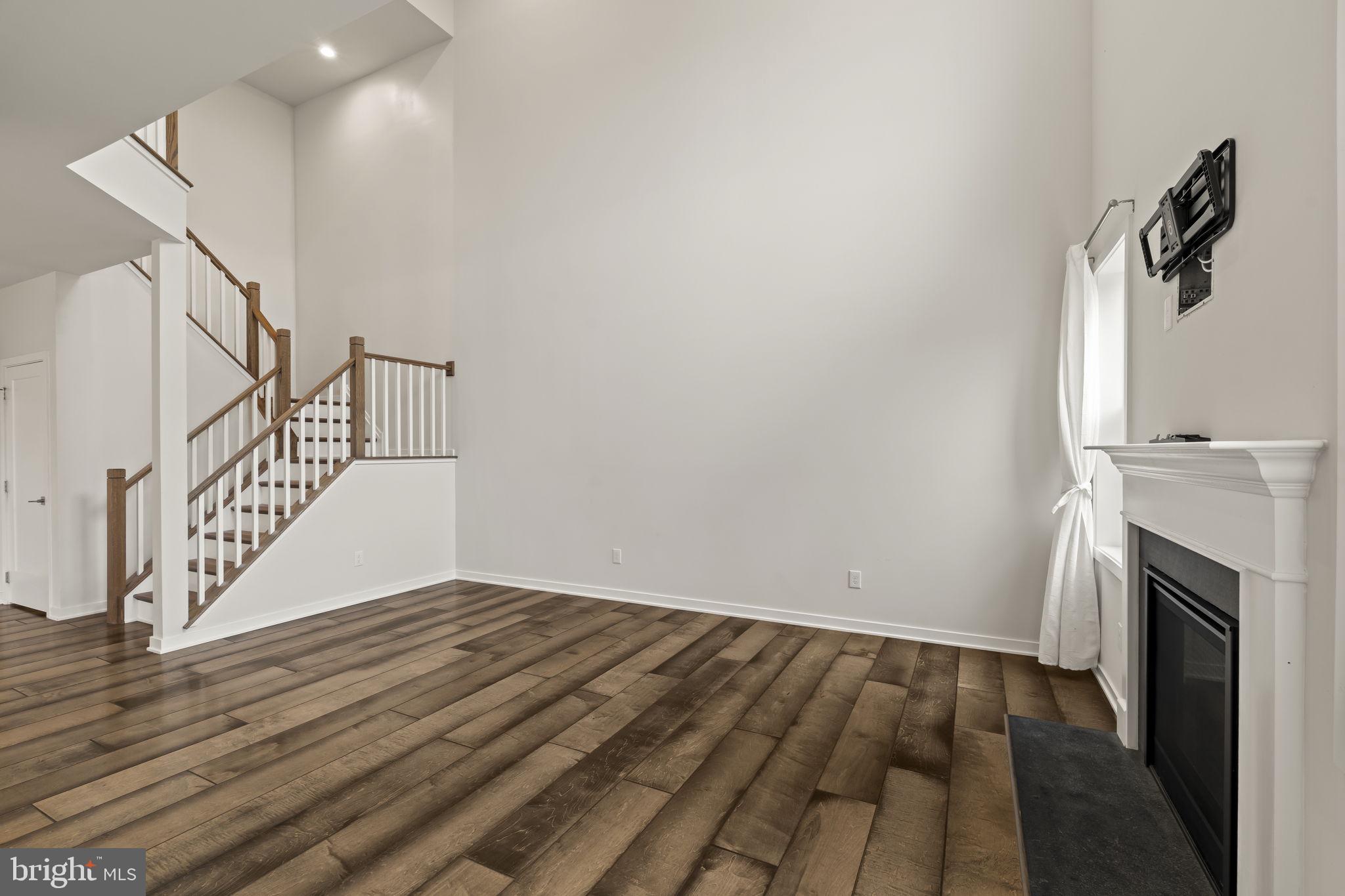 THE RESERVE - Residential