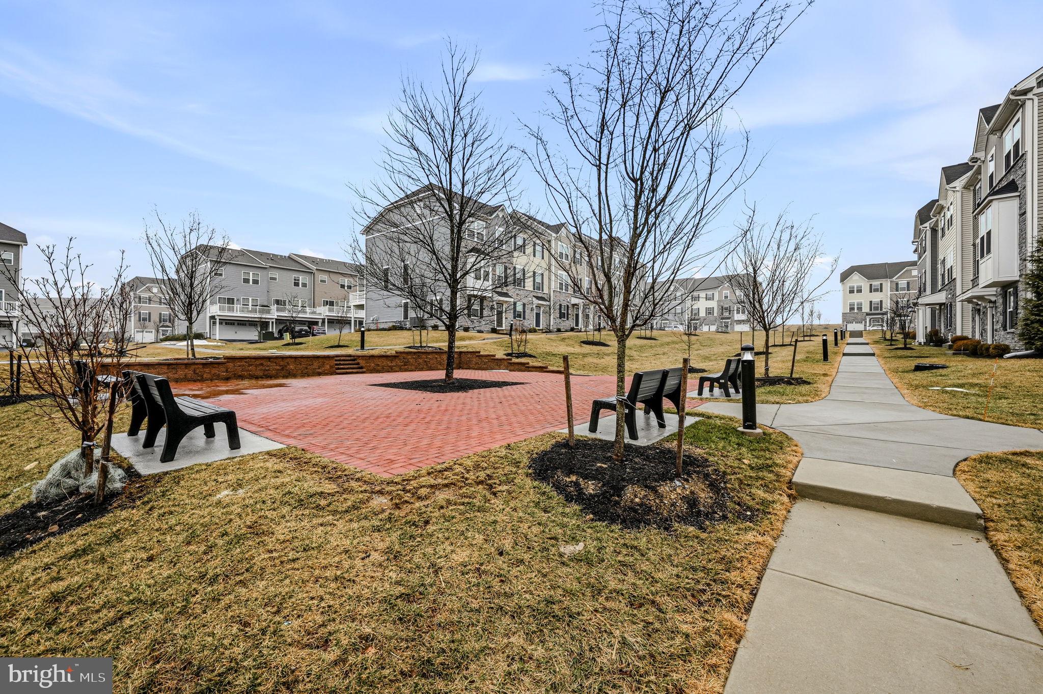 MAPLEVIEW - Residential