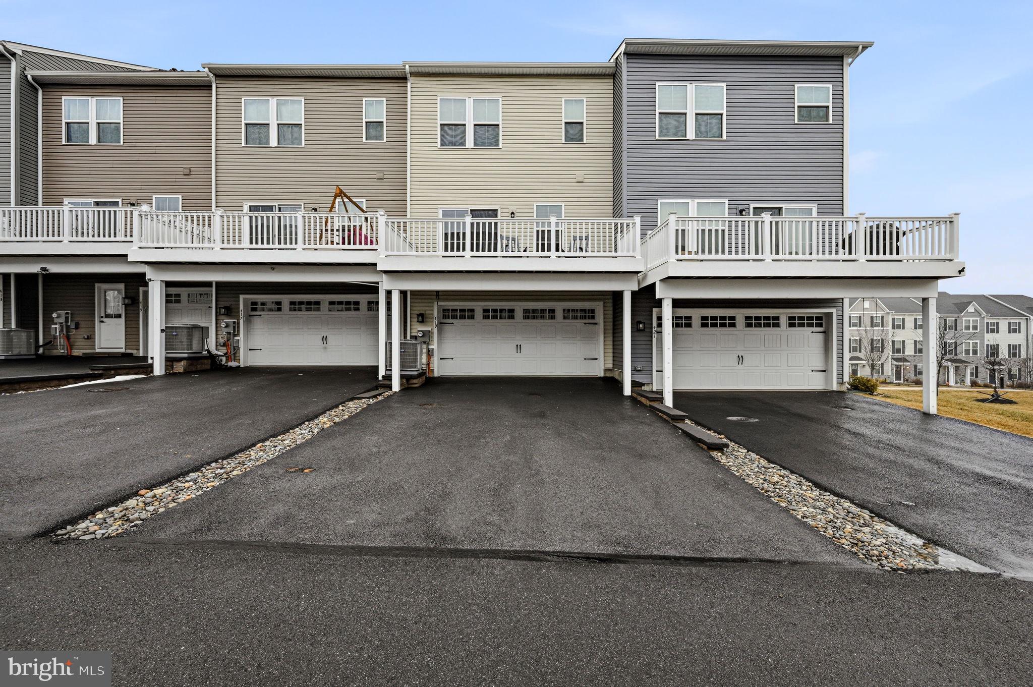 MAPLEVIEW - Residential