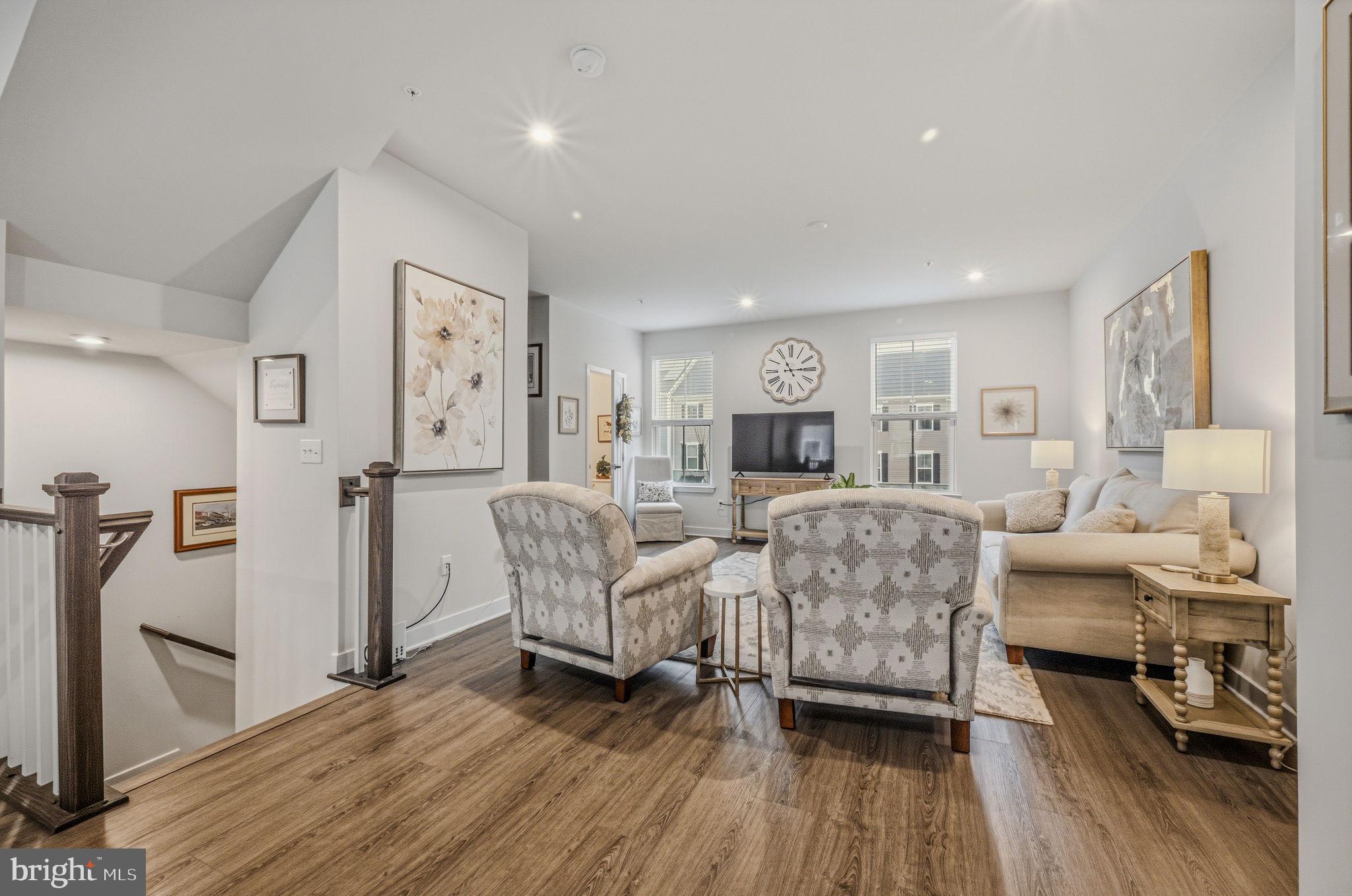 MAPLEVIEW - Residential