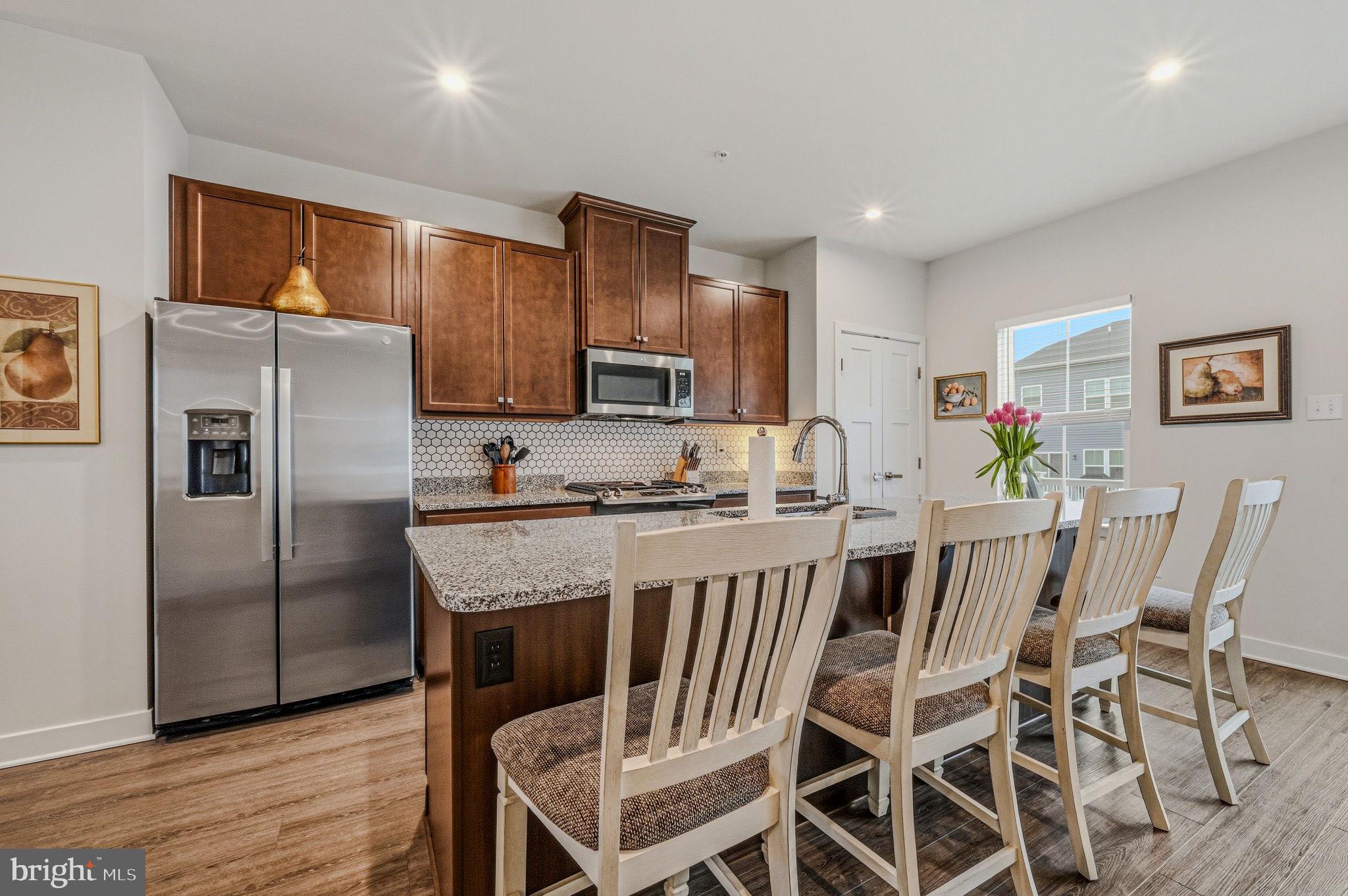 MAPLEVIEW - Residential