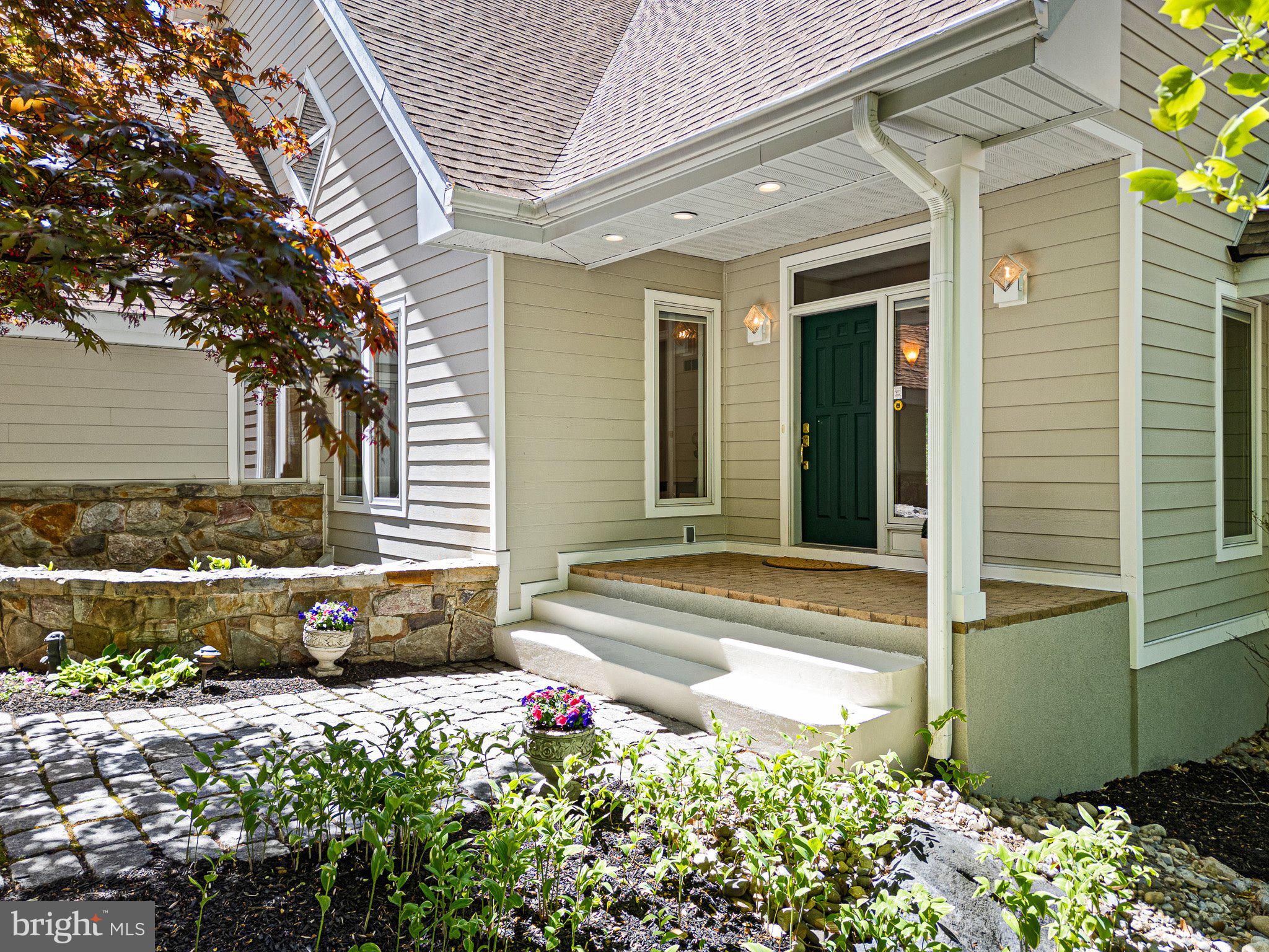 21 QUAIL CROSSING DRIVE