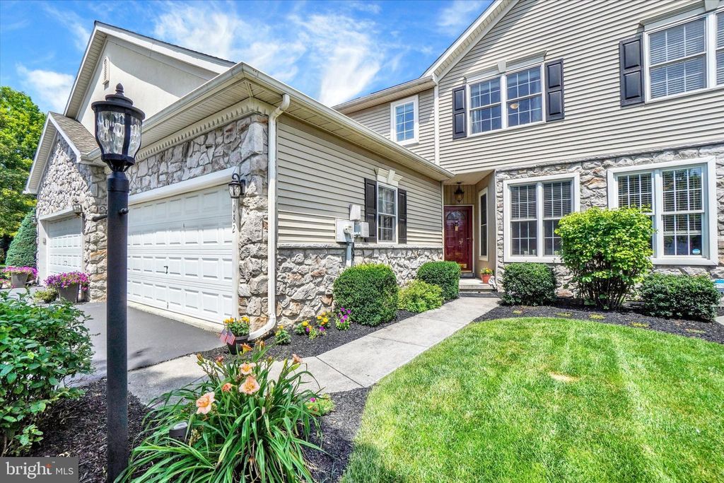 Photo of 1082 Hammon Avenue, EPHRATA, PA 17522 (MLS # PALA2072852)