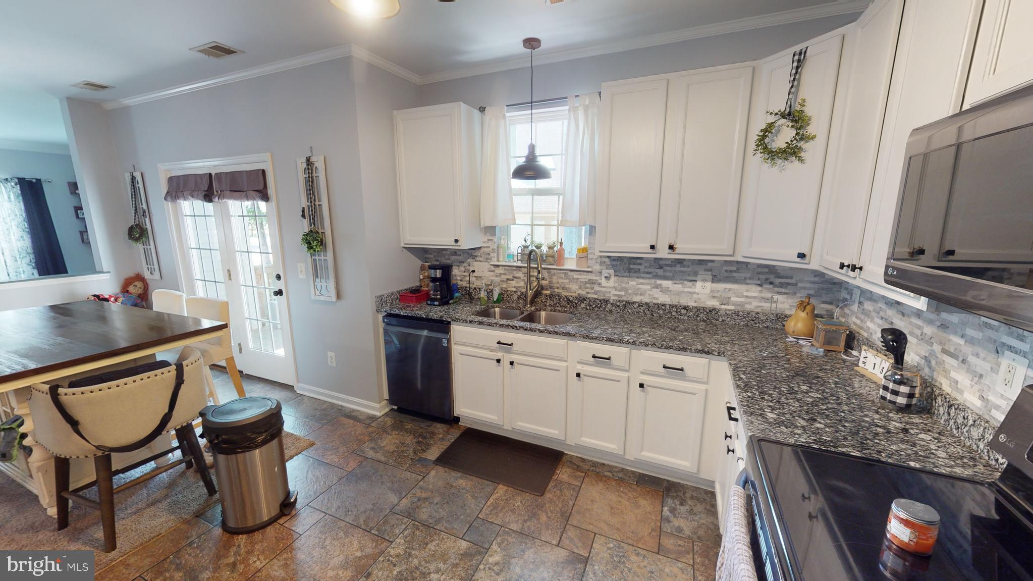 SWAN POINT - Residential