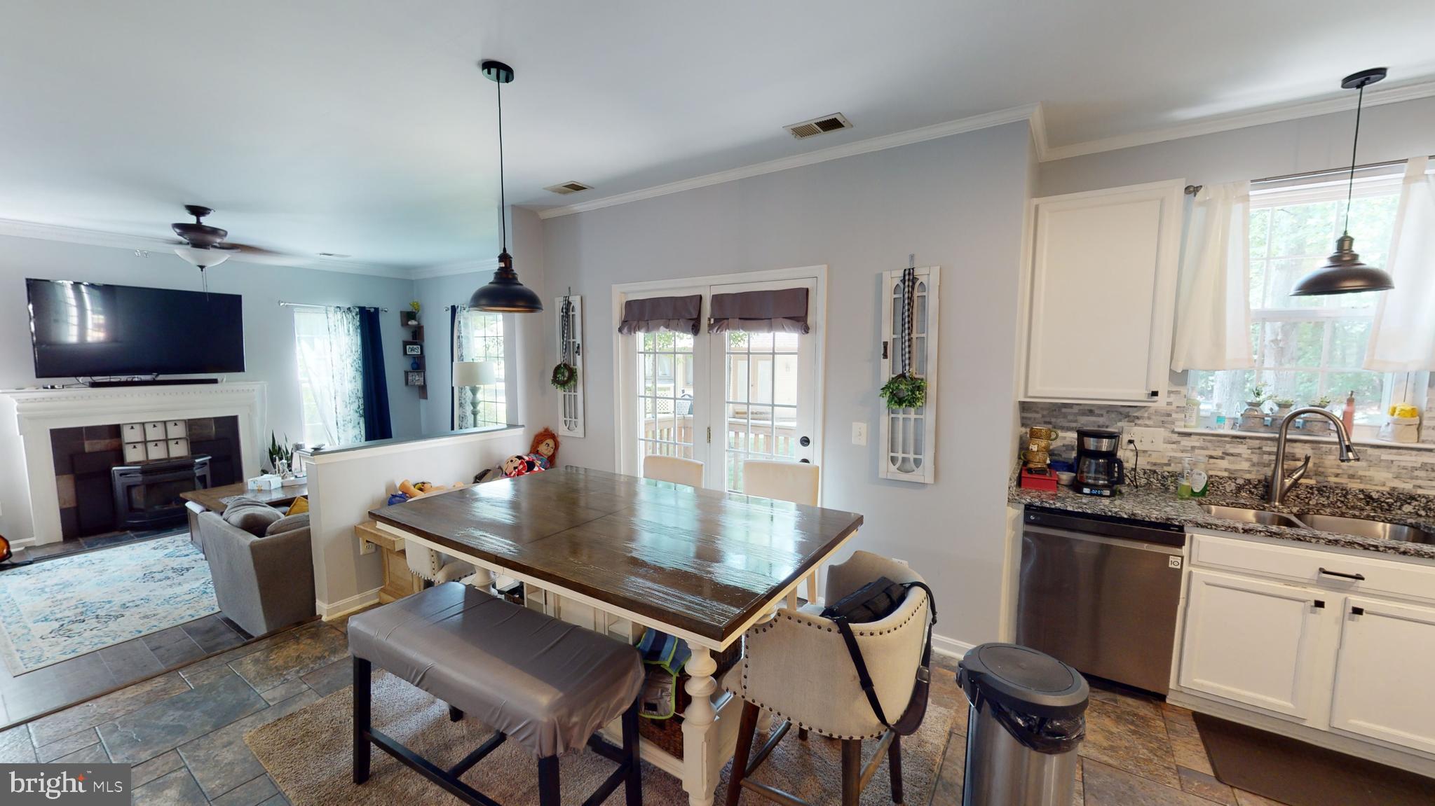 SWAN POINT - Residential