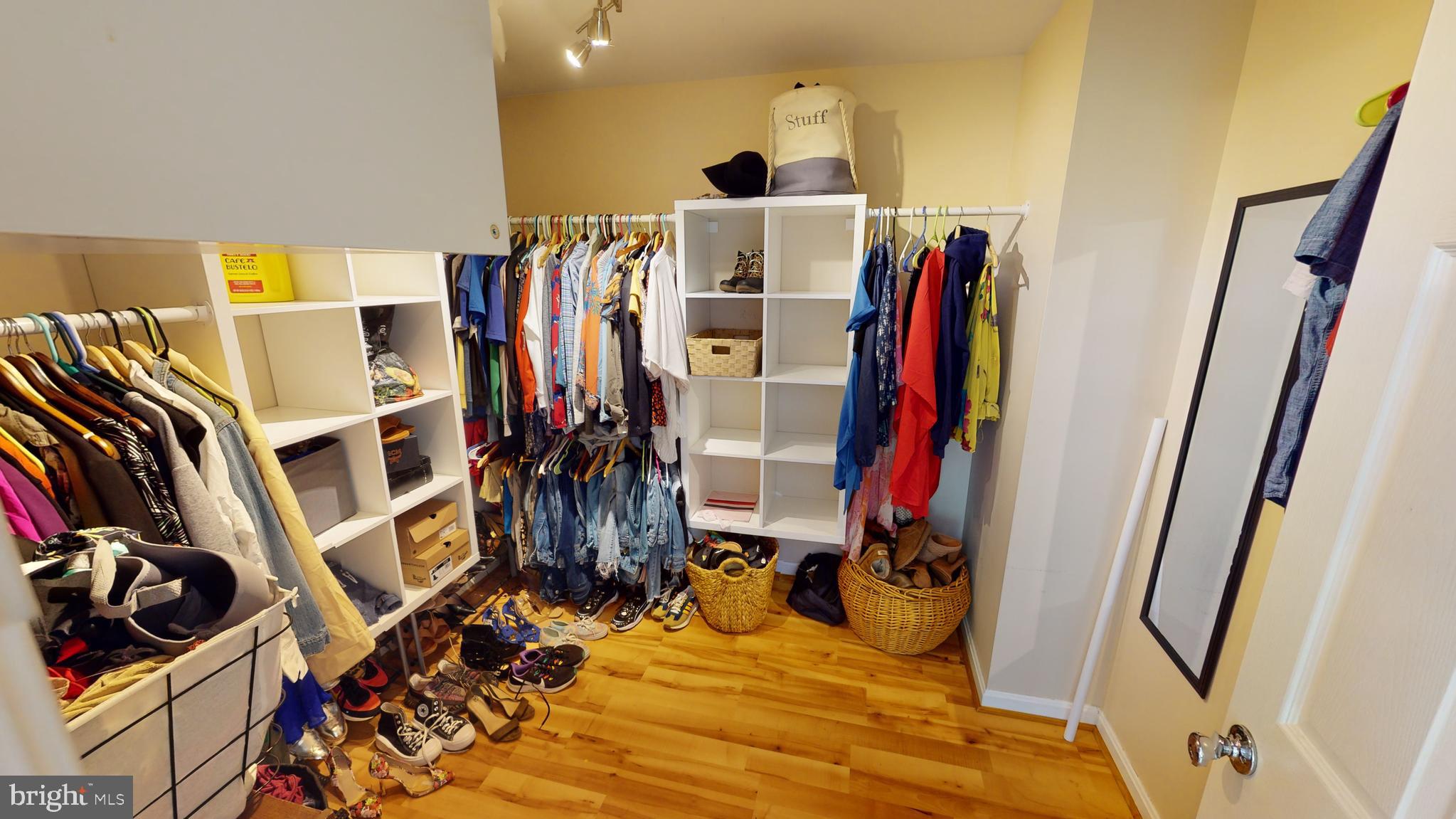 SWAN POINT - Residential