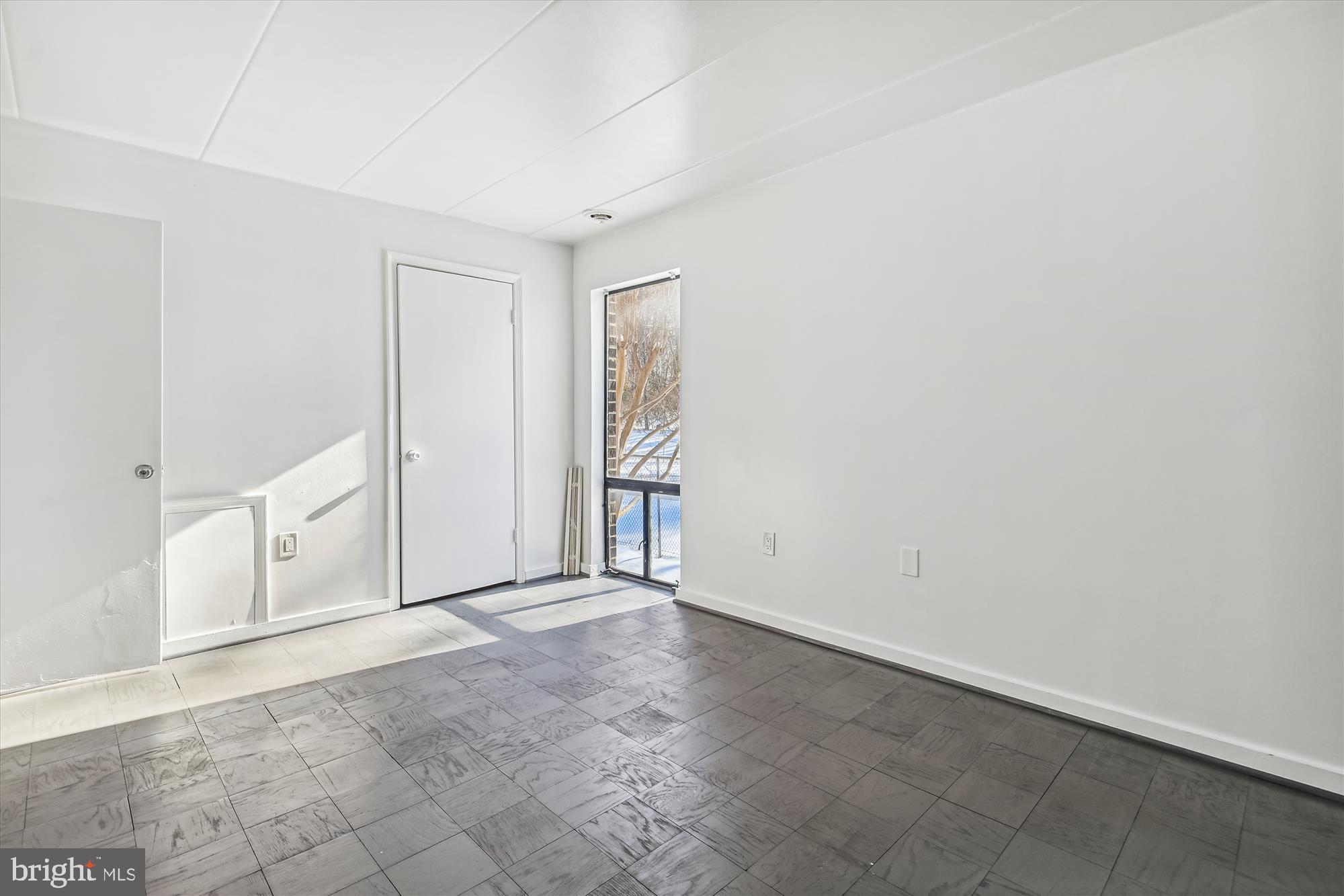 WESTCHESTER WEST - Residential