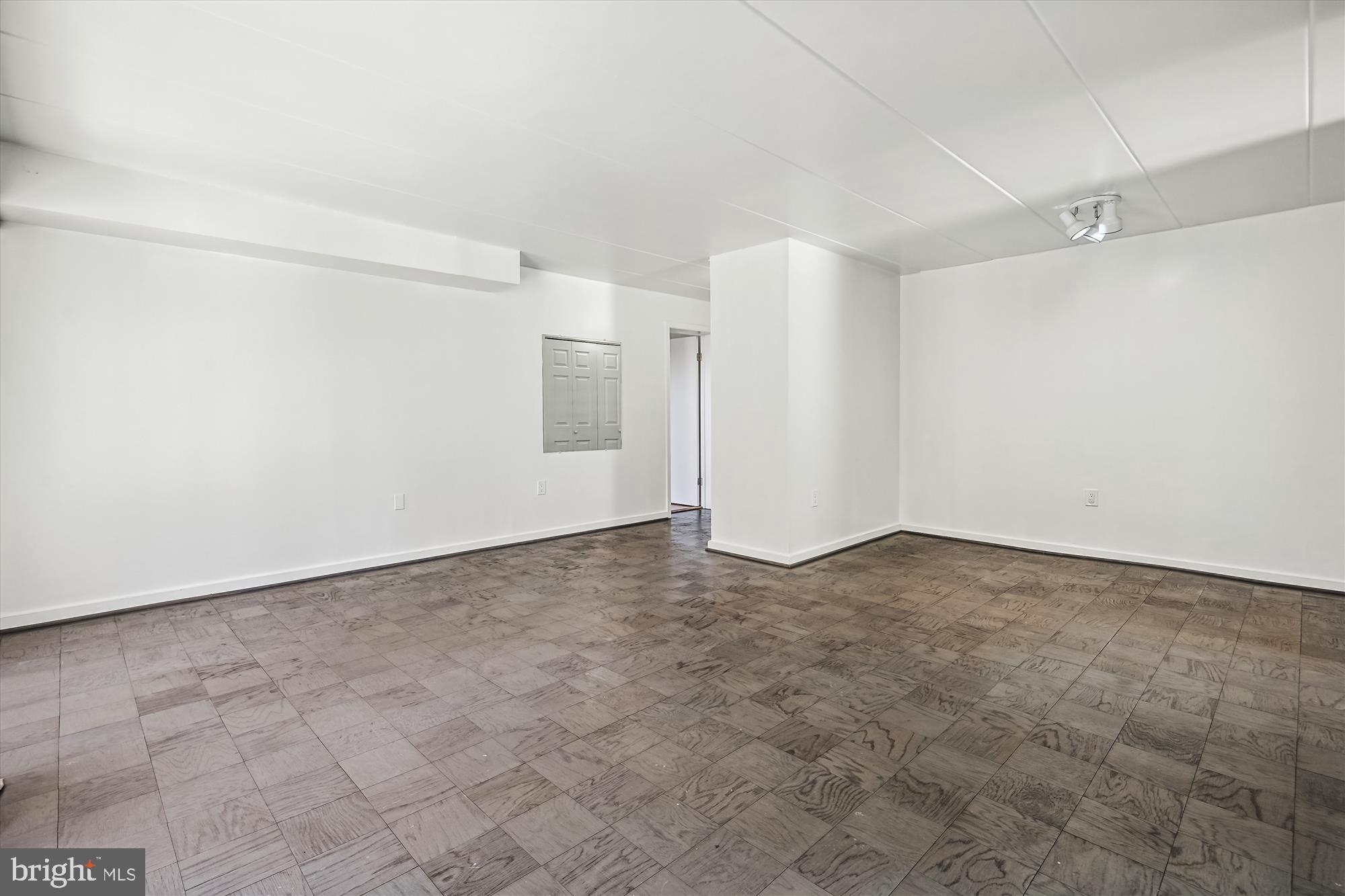 WESTCHESTER WEST - Residential