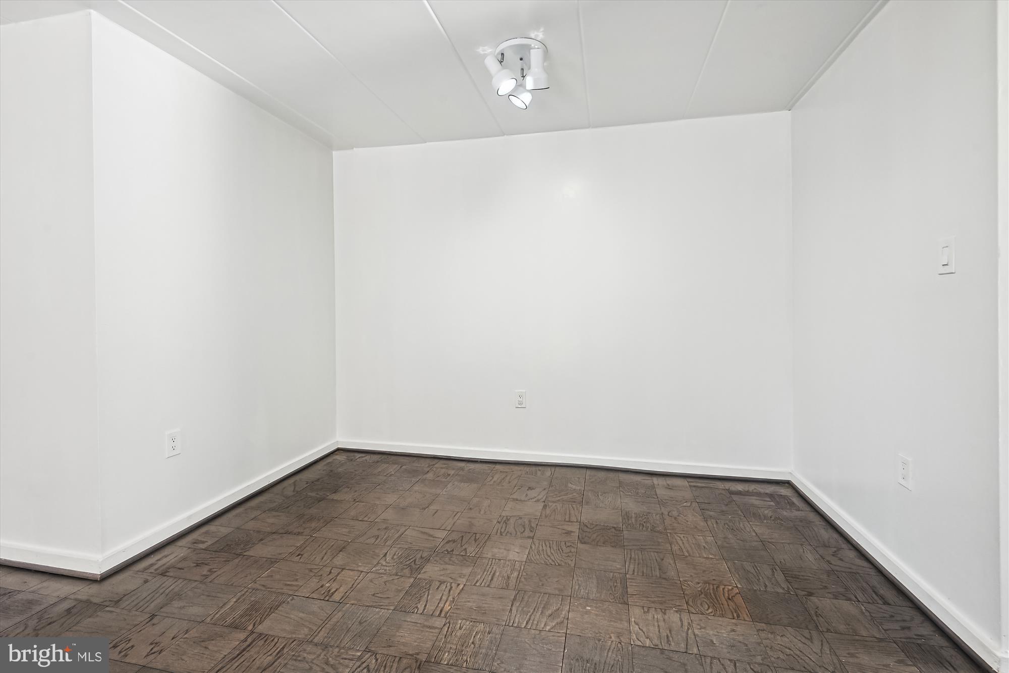 WESTCHESTER WEST - Residential