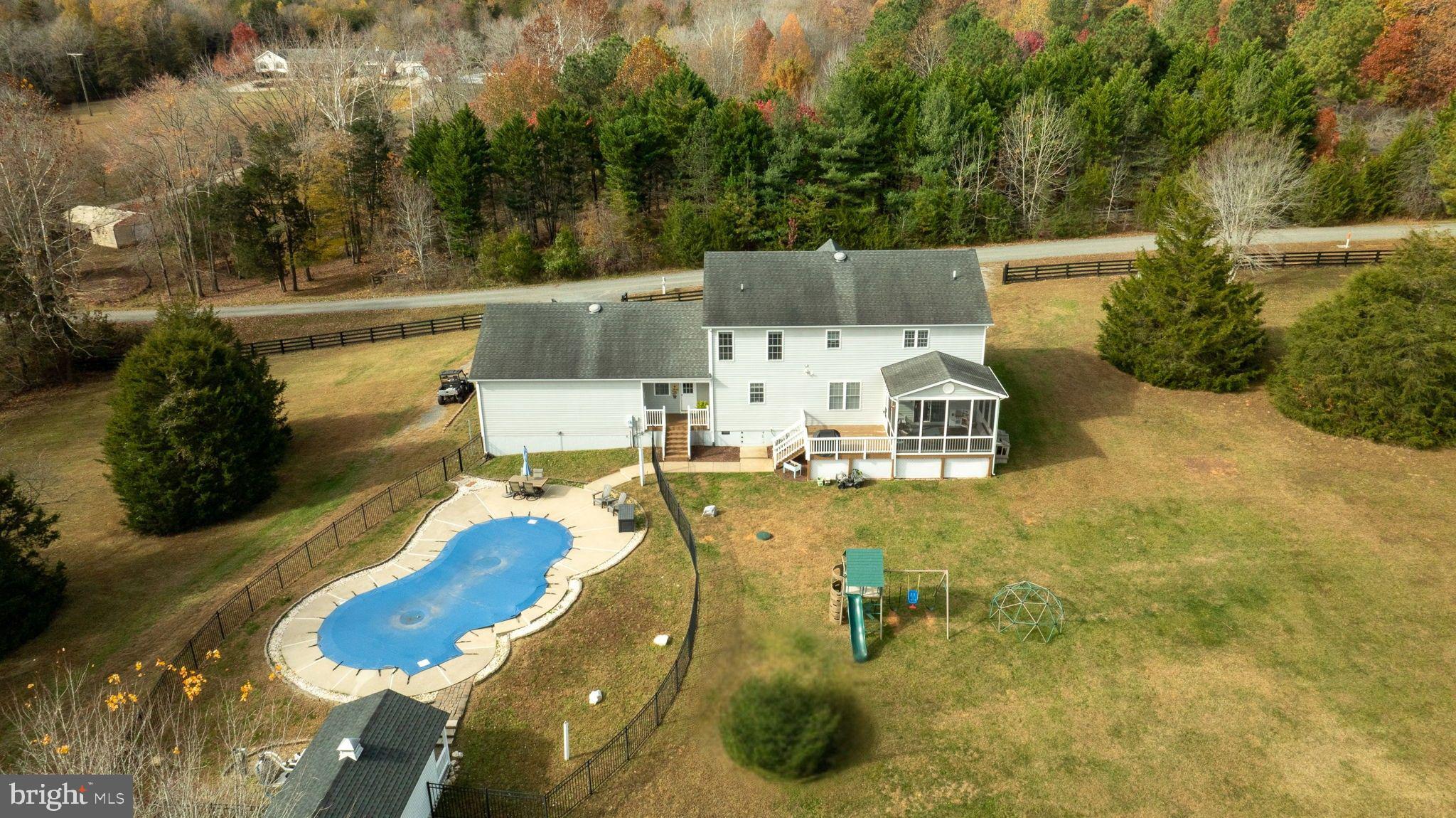 6483 FIELDSTONE LANE