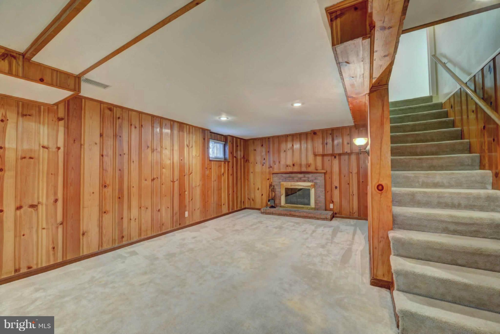 GLENCARLYN - Residential