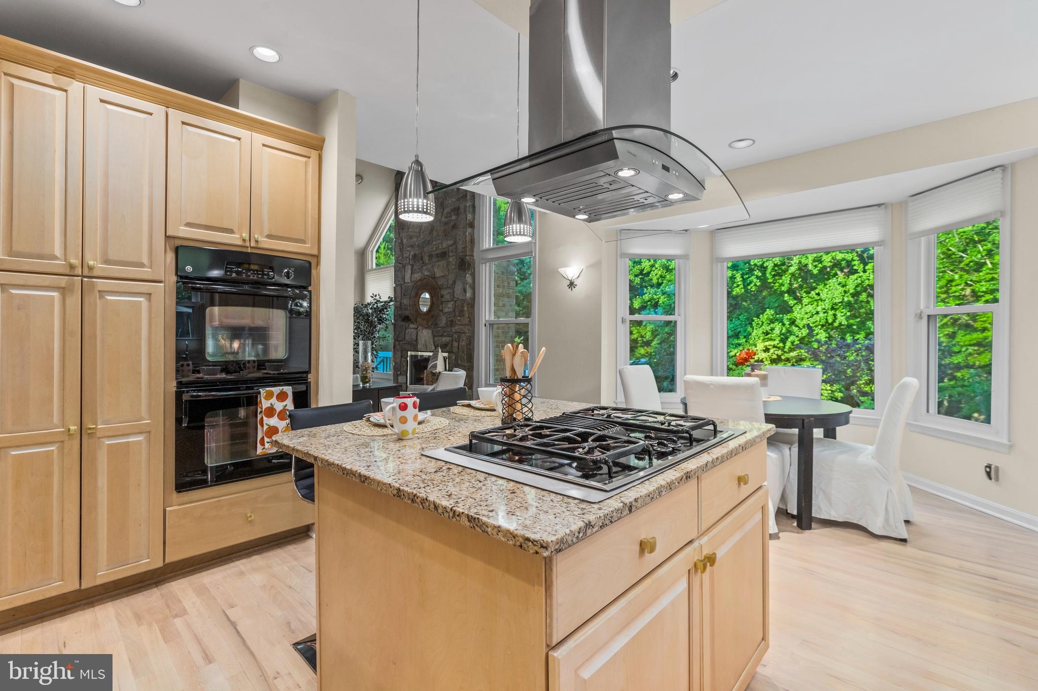 KENTSDALE ESTATES - Residential