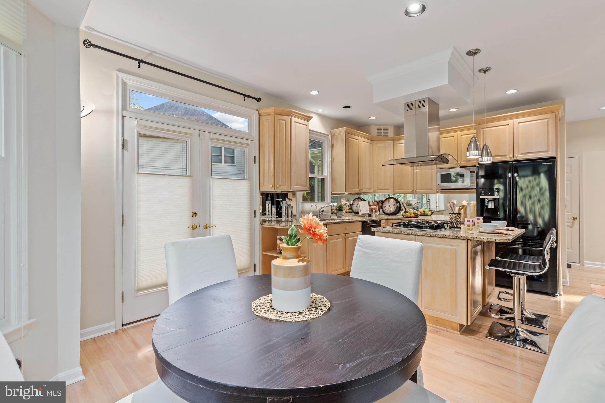 KENTSDALE ESTATES - Residential