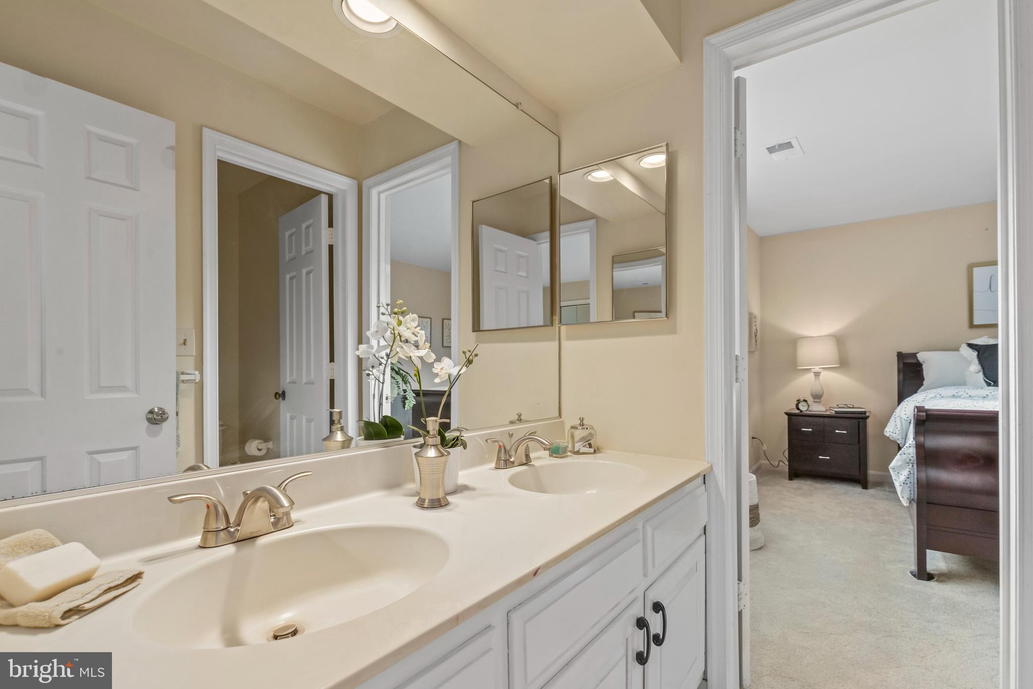 KENTSDALE ESTATES - Residential