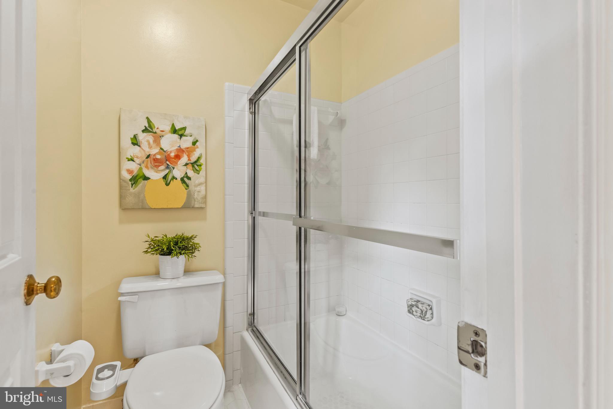 KENTSDALE ESTATES - Residential