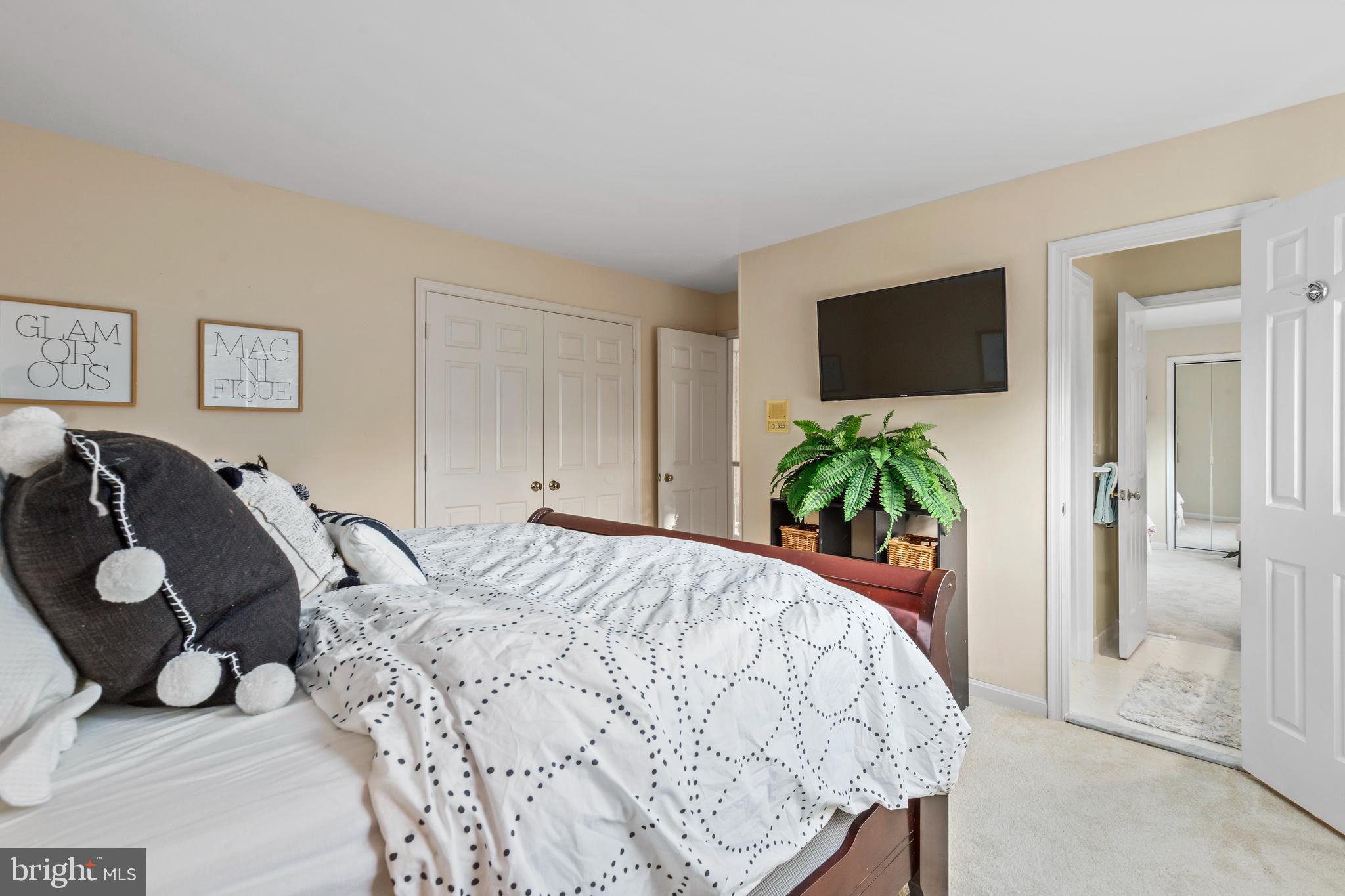 KENTSDALE ESTATES - Residential