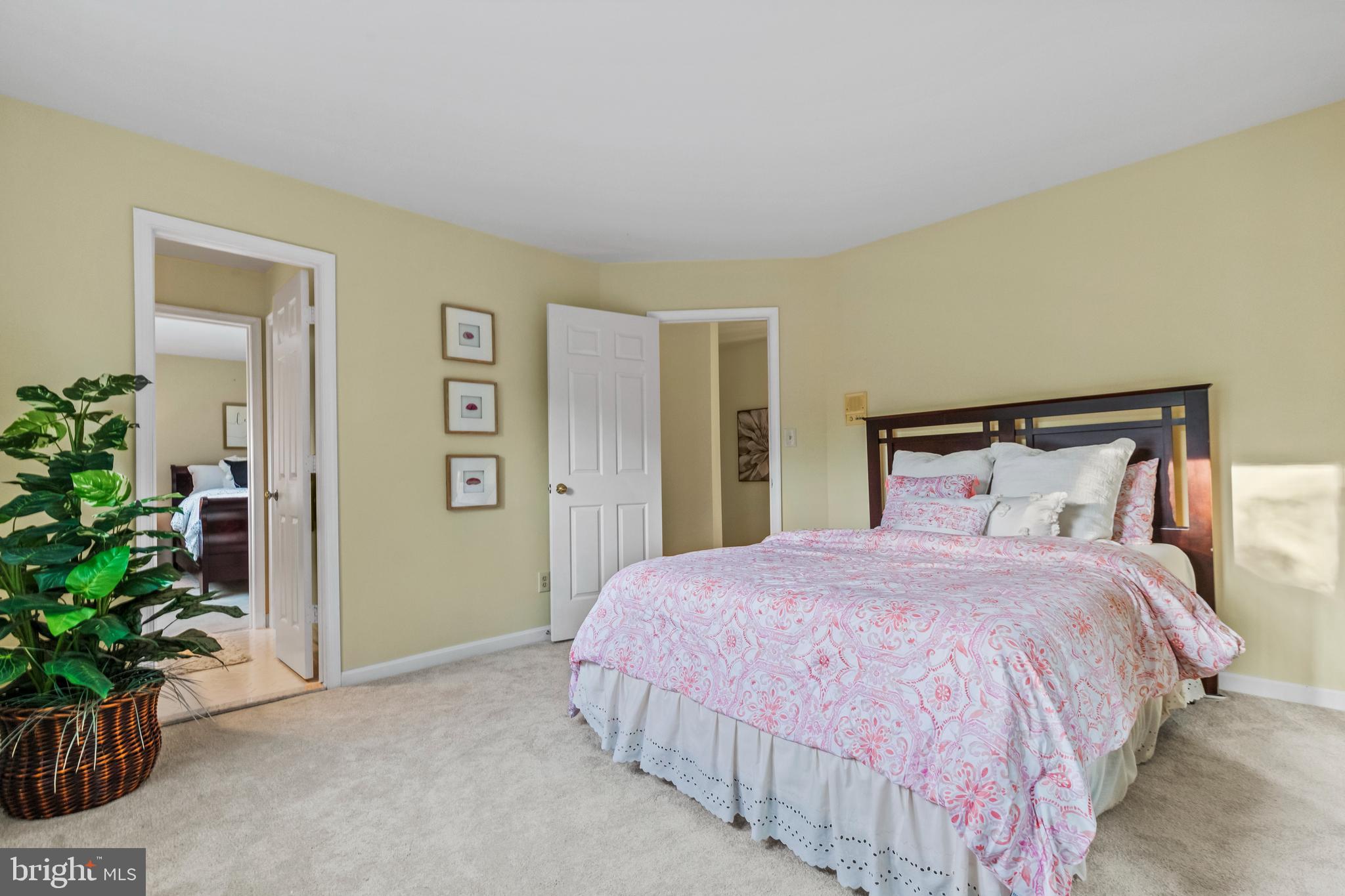 KENTSDALE ESTATES - Residential