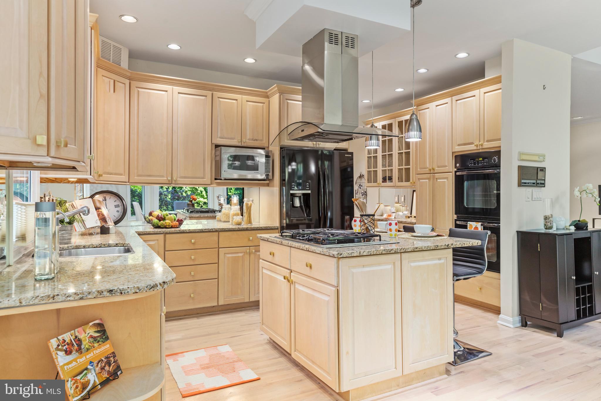 KENTSDALE ESTATES - Residential