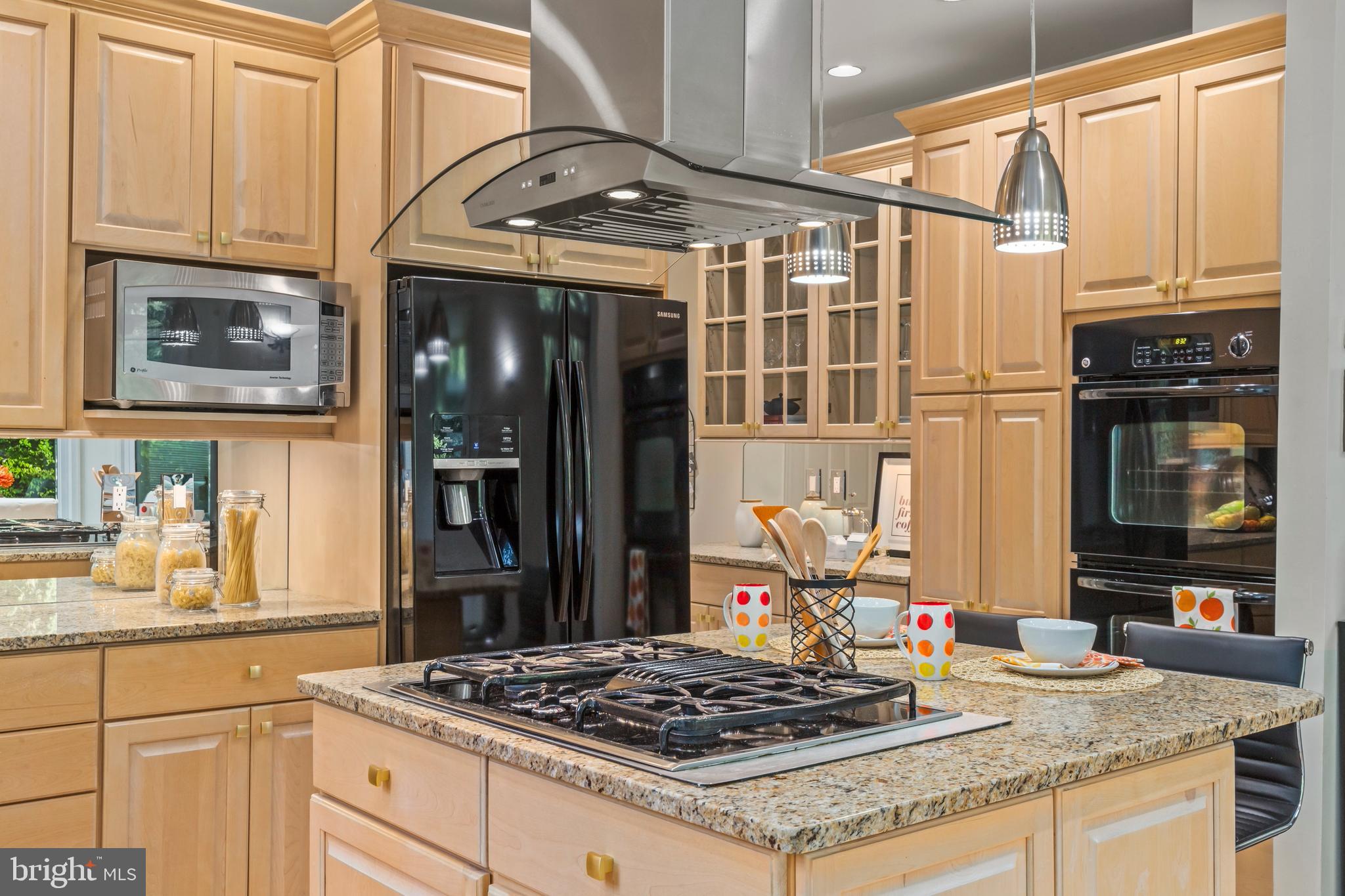 KENTSDALE ESTATES - Residential