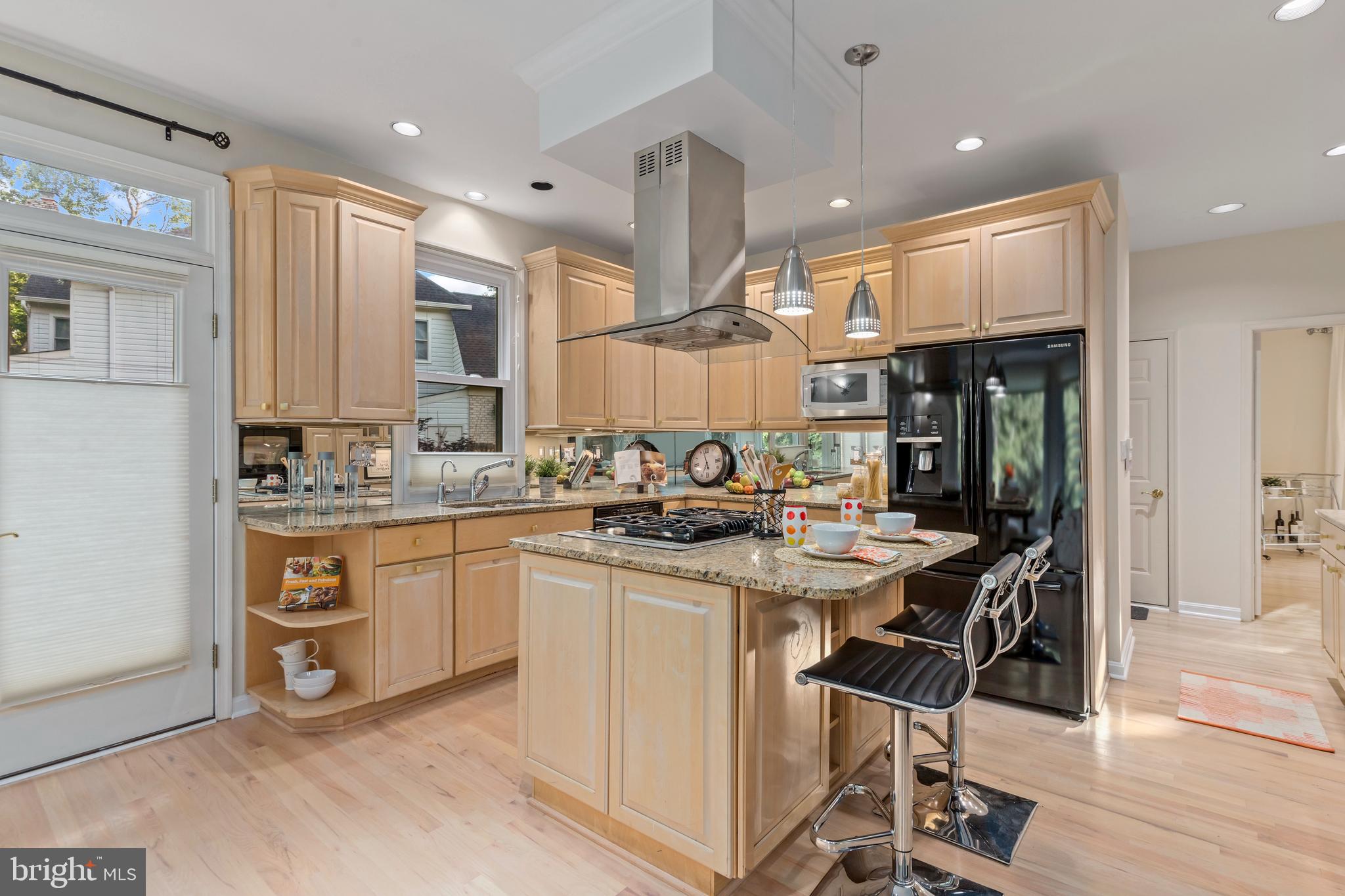 KENTSDALE ESTATES - Residential