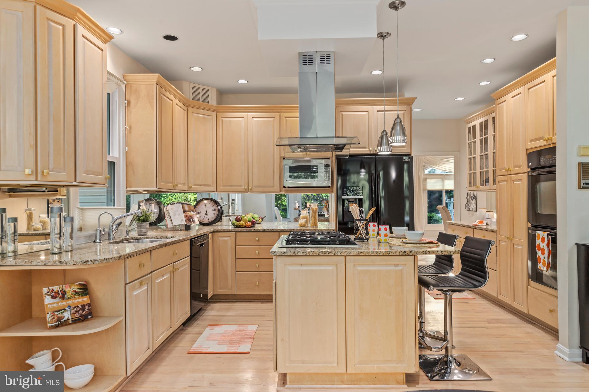 KENTSDALE ESTATES - Residential