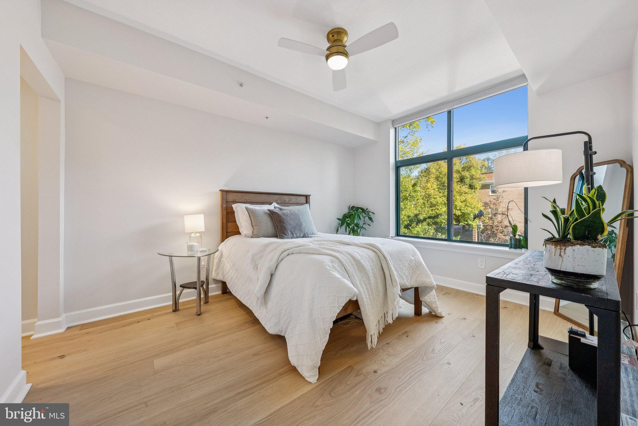 BROADWAY CONDOMINIUM - Residential