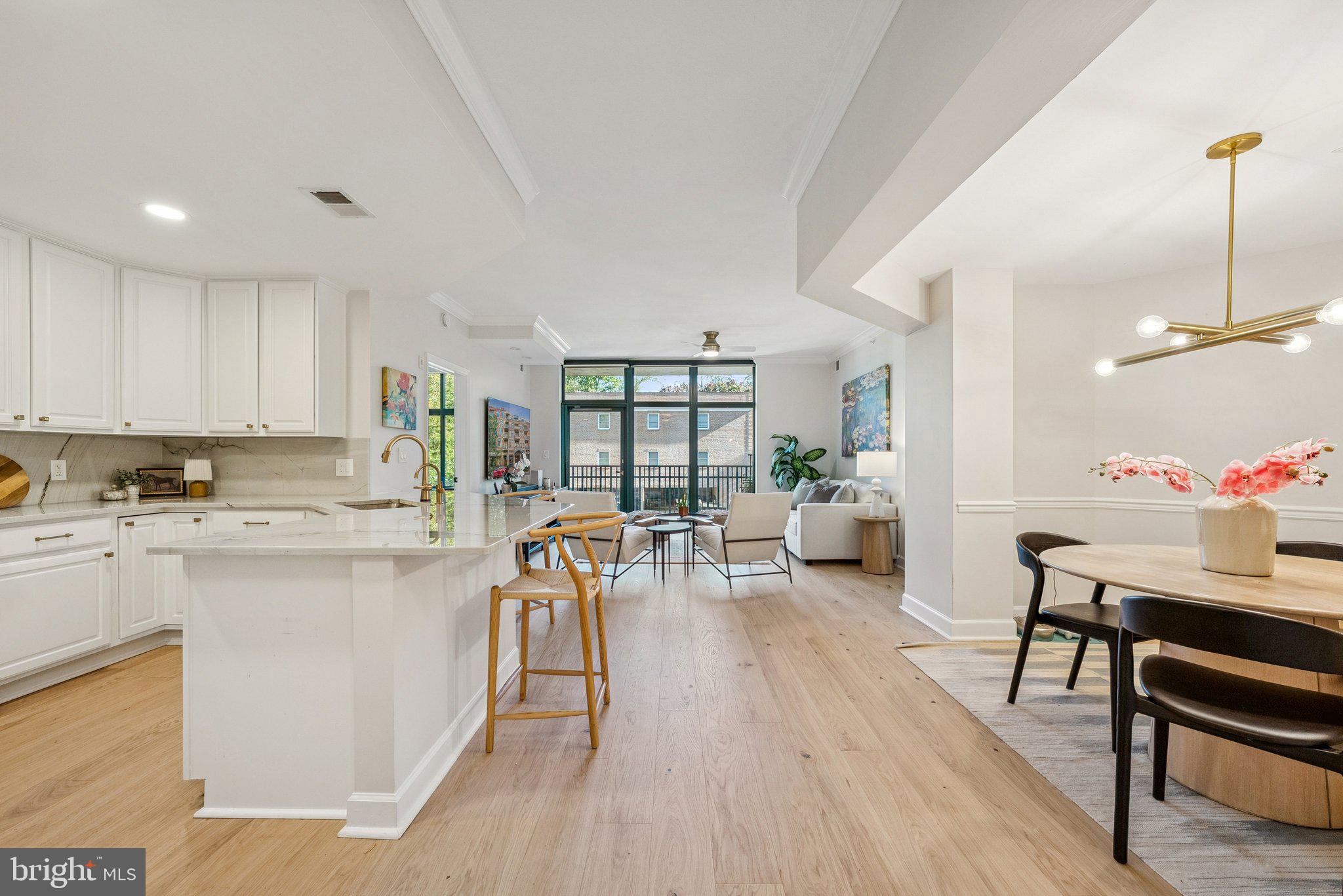 BROADWAY CONDOMINIUM - Residential