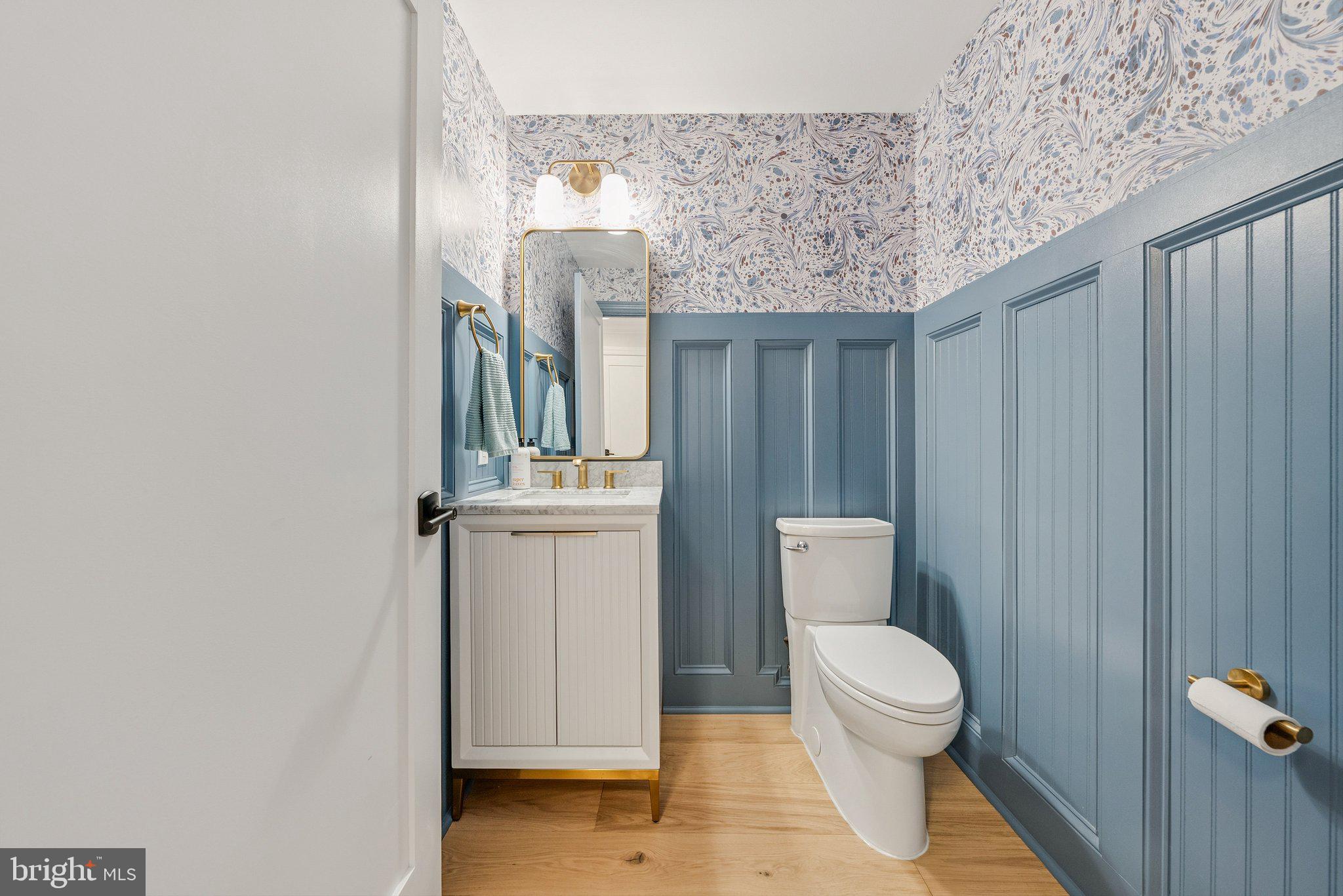 BROADWAY CONDOMINIUM - Residential