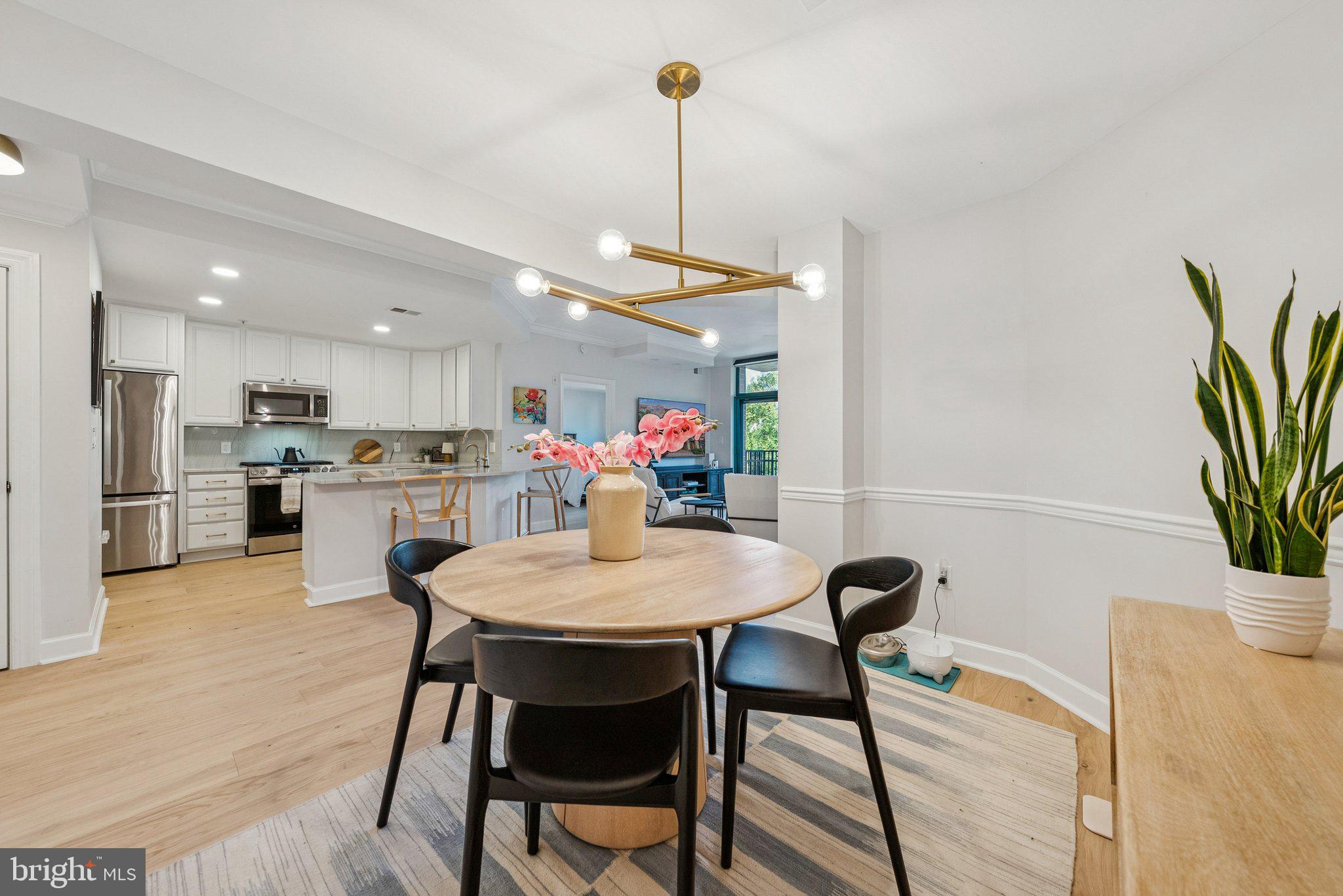 BROADWAY CONDOMINIUM - Residential