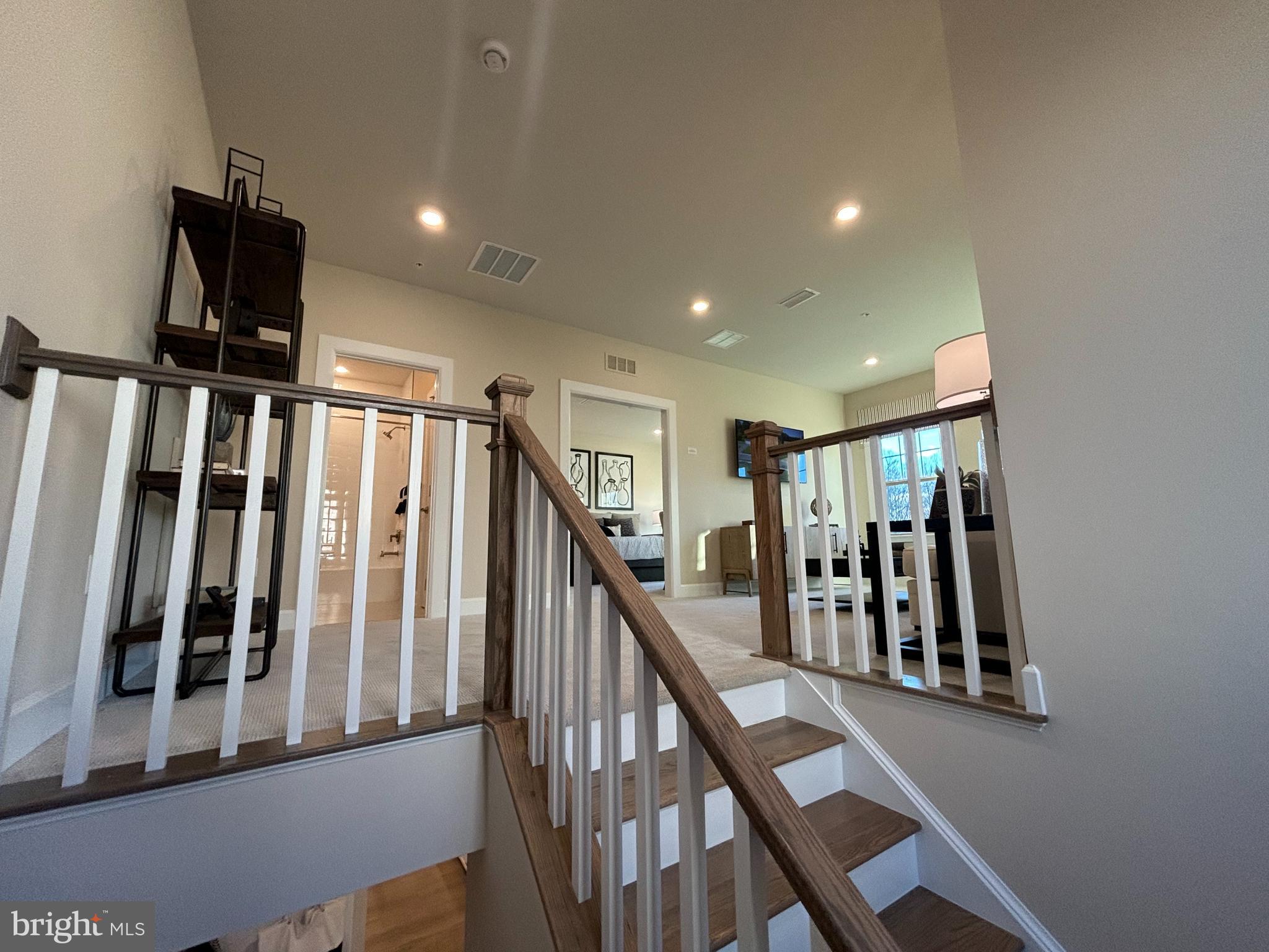 MAPLE HIGHLANDS - Residential