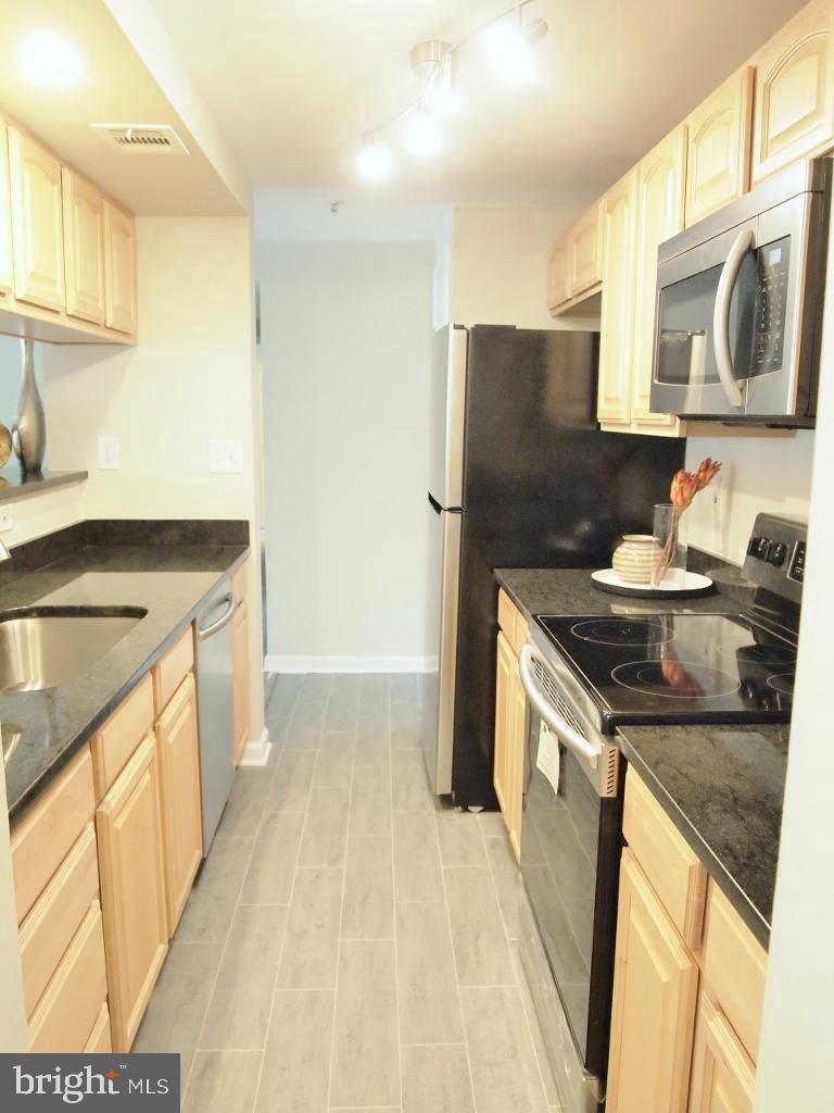 13112 BRIARCLIFF TERRACE 5-101