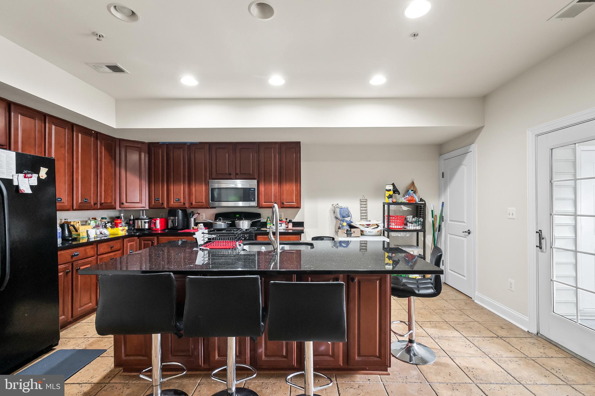 POTOMAC CLUB - Residential