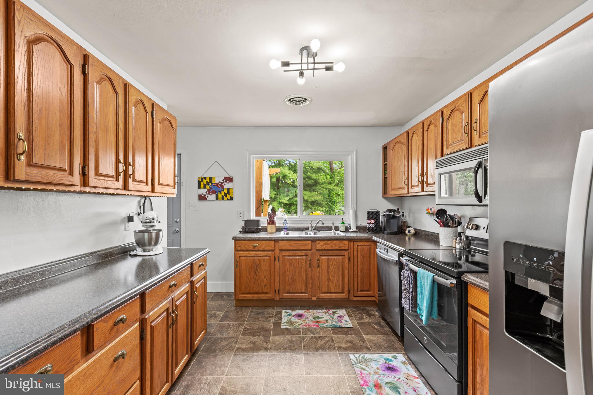 TOWN CREEK - Residential