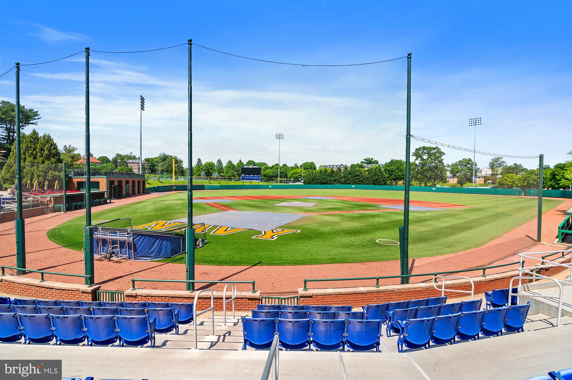 ADMIRAL HEIGHTS - Residential