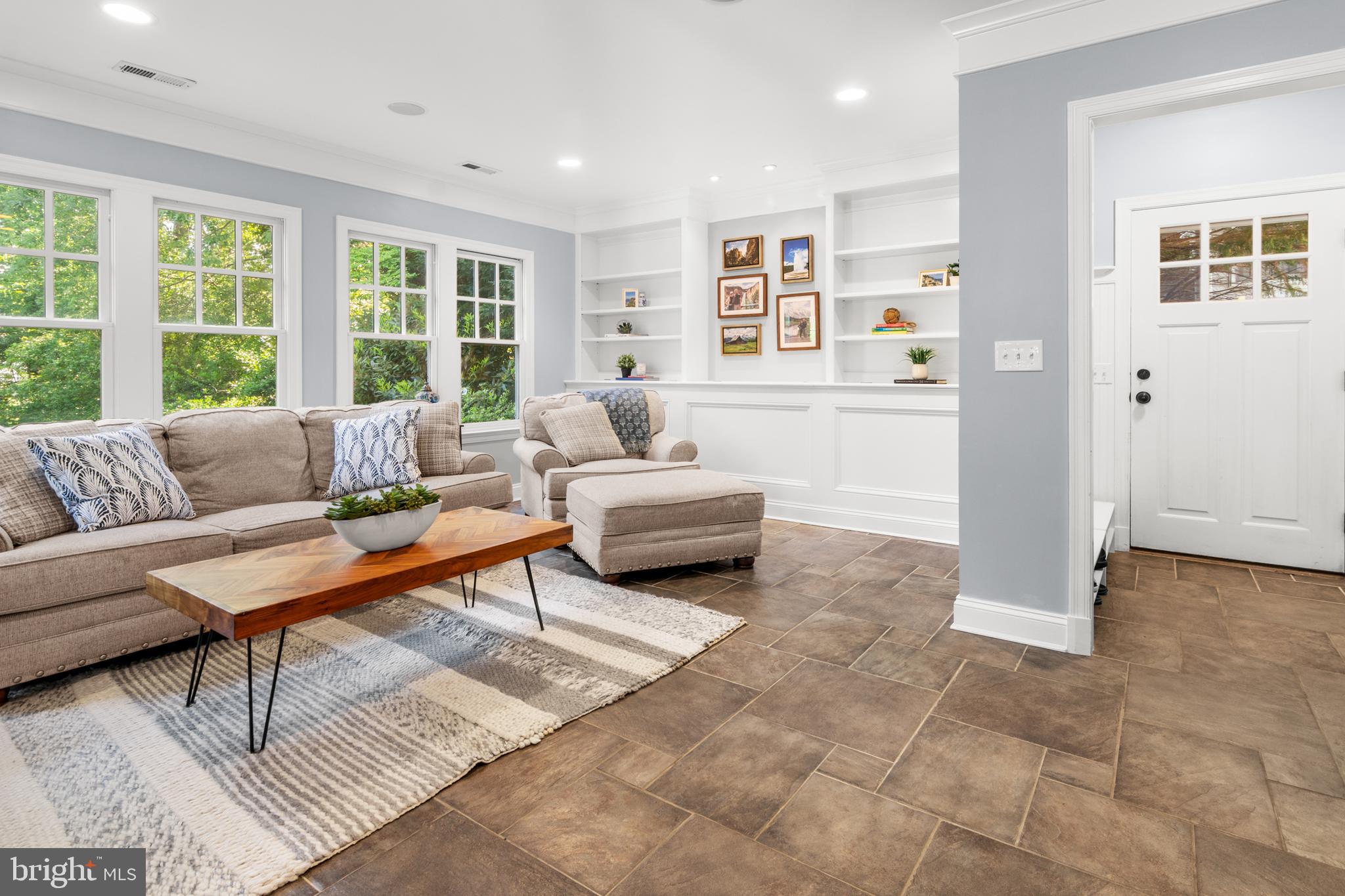 ADMIRAL HEIGHTS - Residential