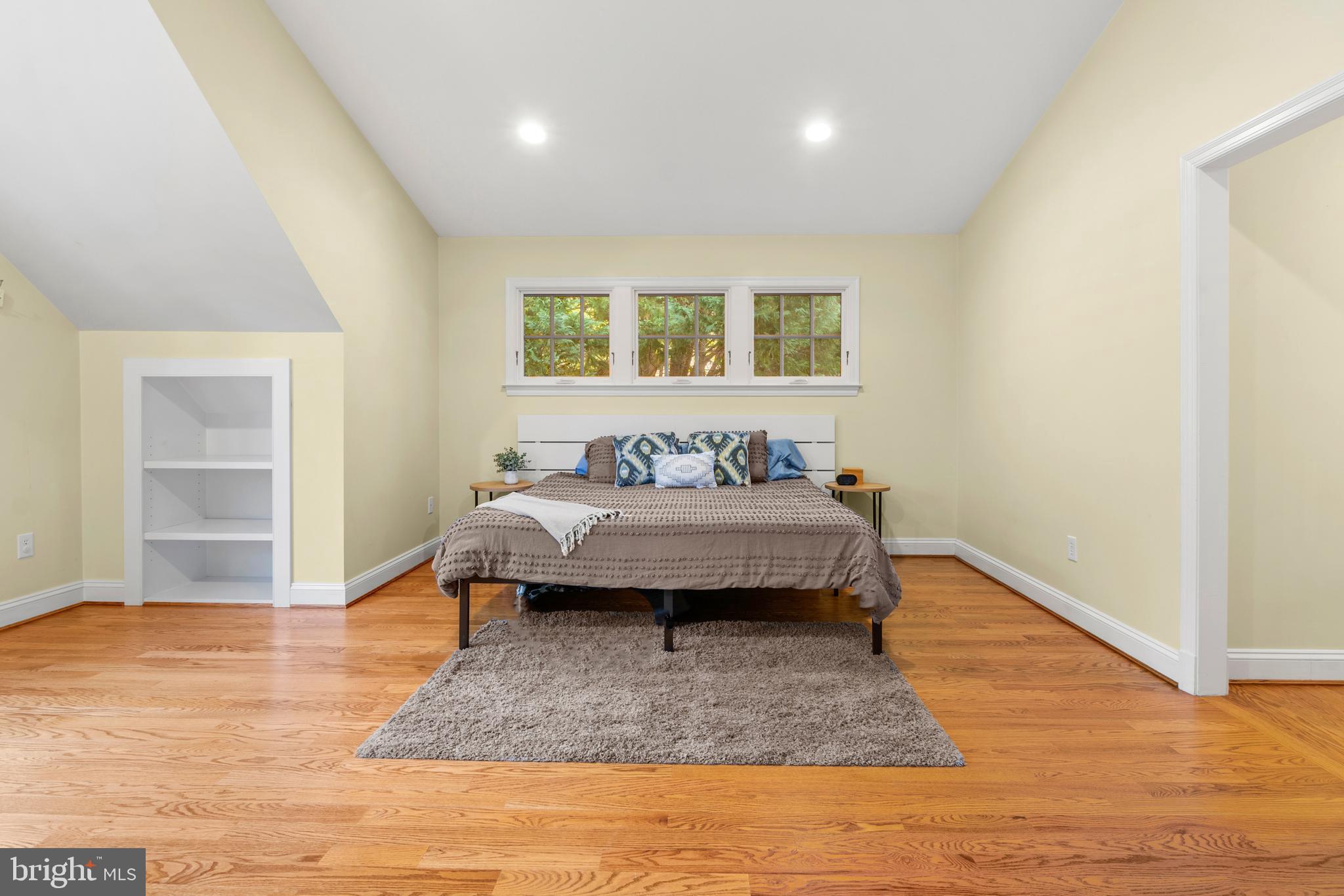 ADMIRAL HEIGHTS - Residential