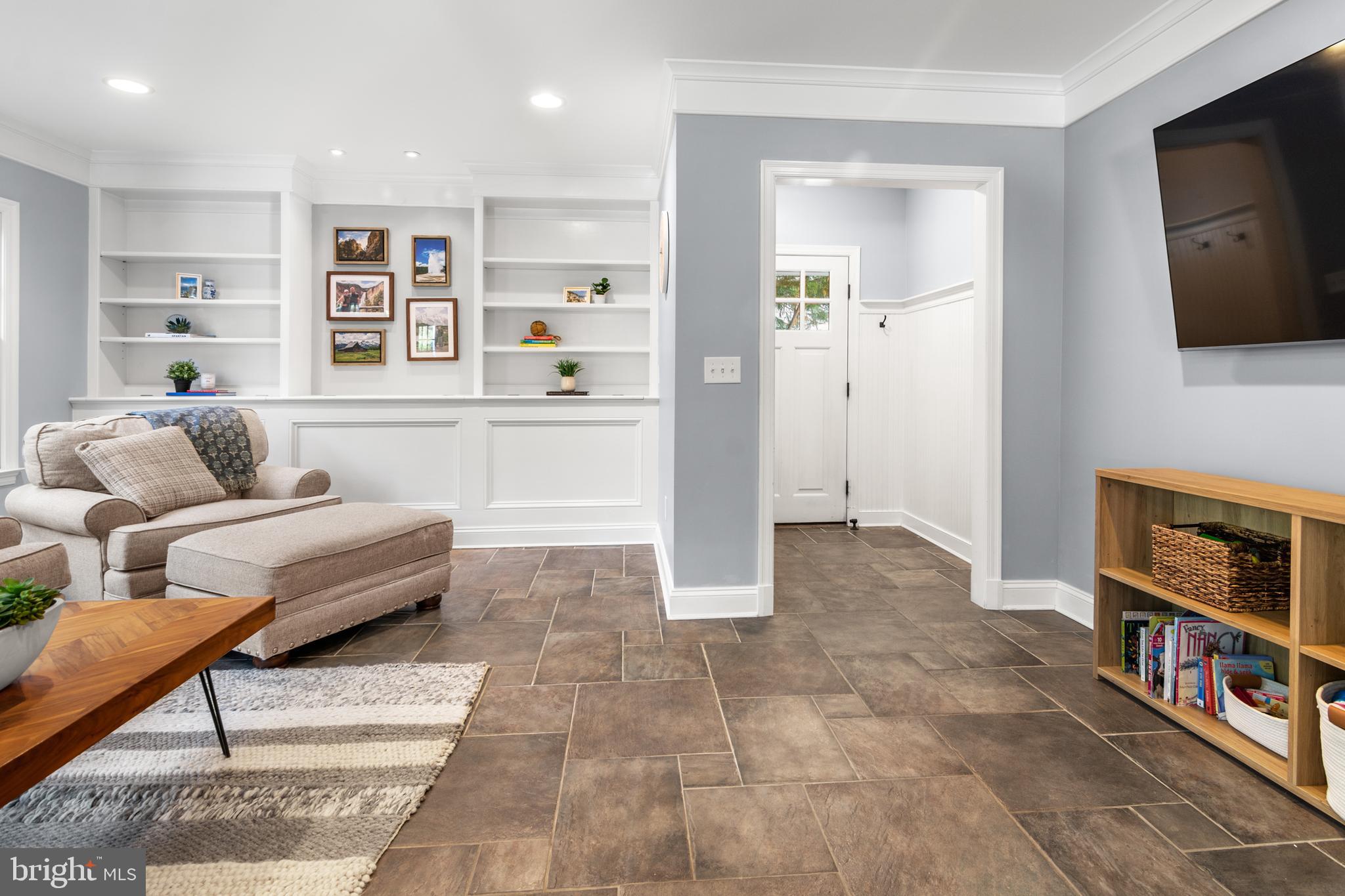 ADMIRAL HEIGHTS - Residential