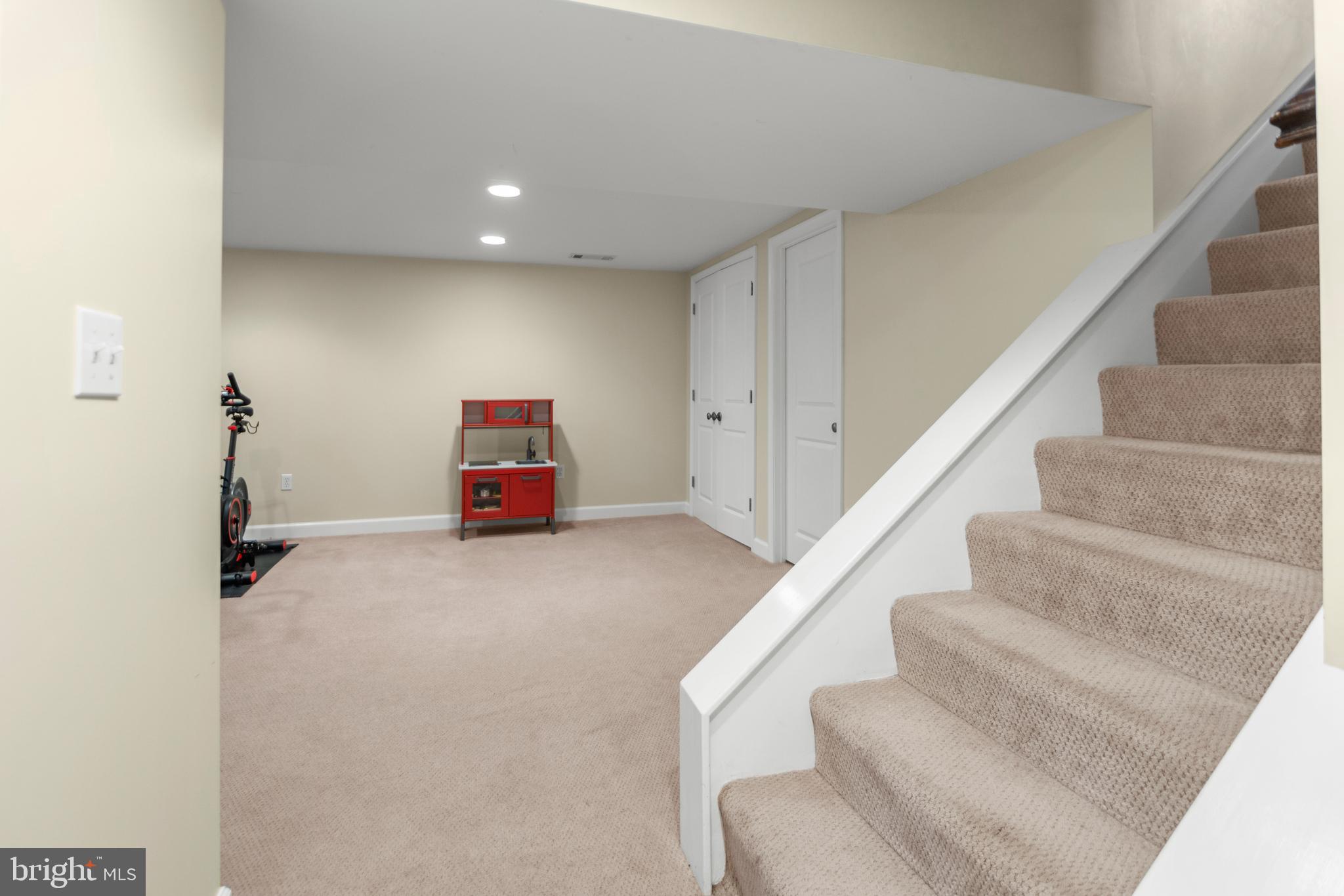 ADMIRAL HEIGHTS - Residential