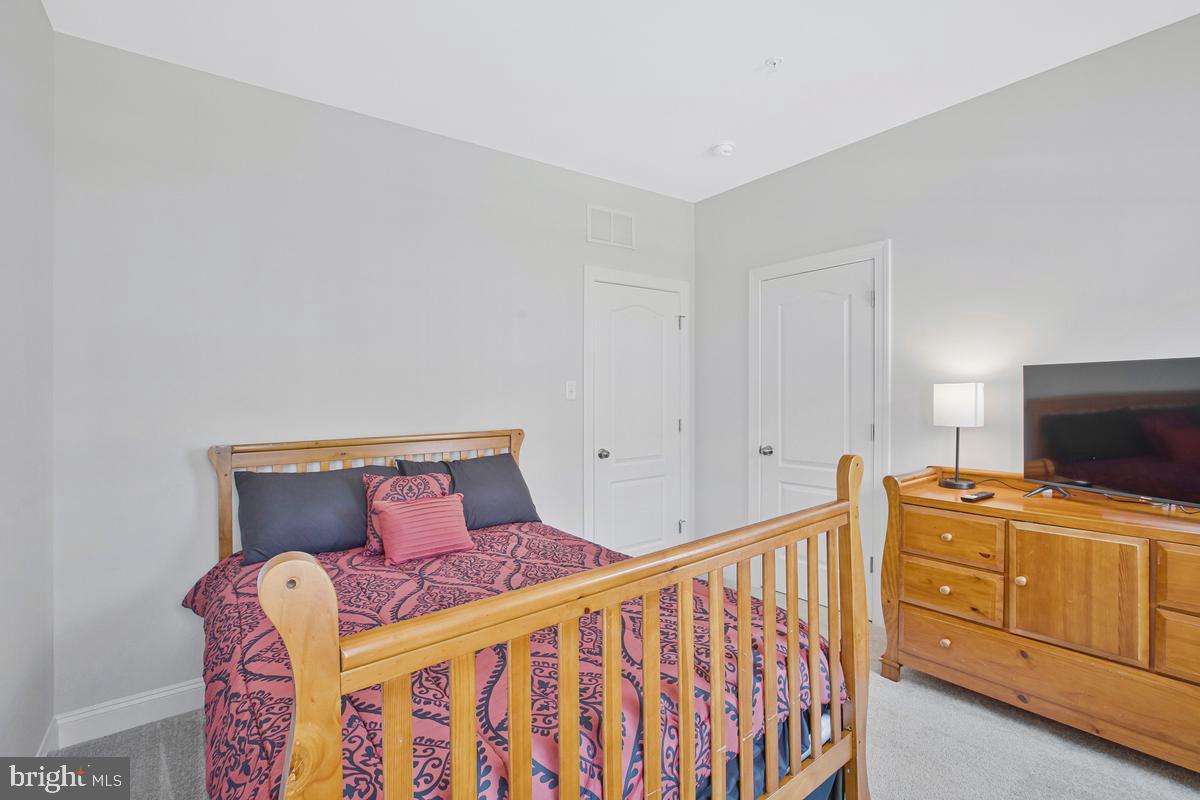 GREENLEIGH AT CROSSROADS - Residential