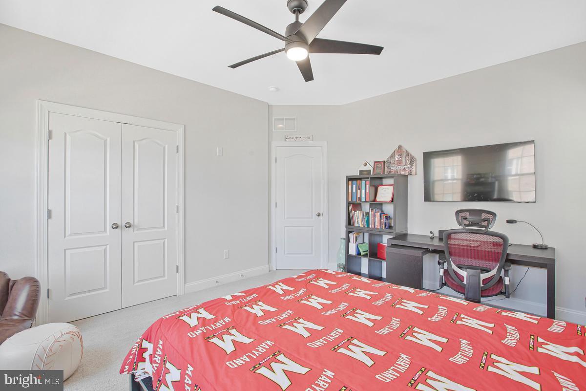 GREENLEIGH AT CROSSROADS - Residential